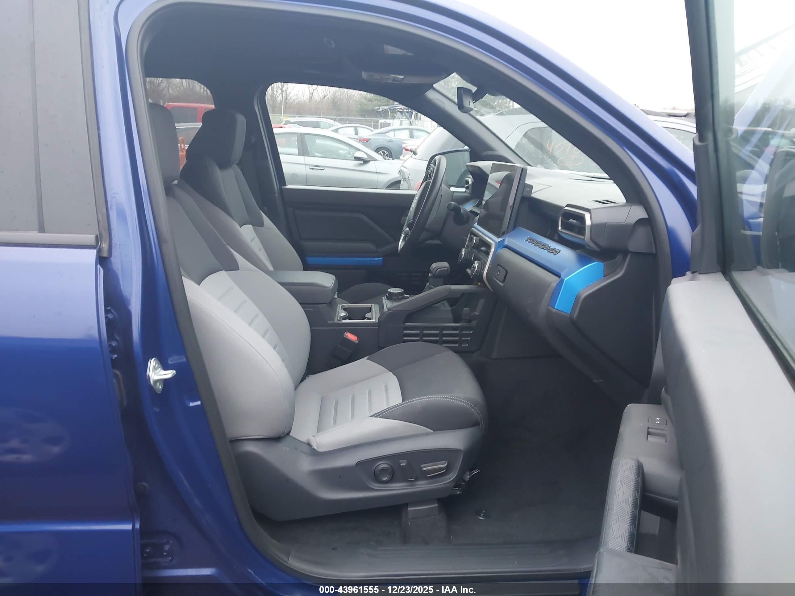 TOYOTA TACOMA image 5