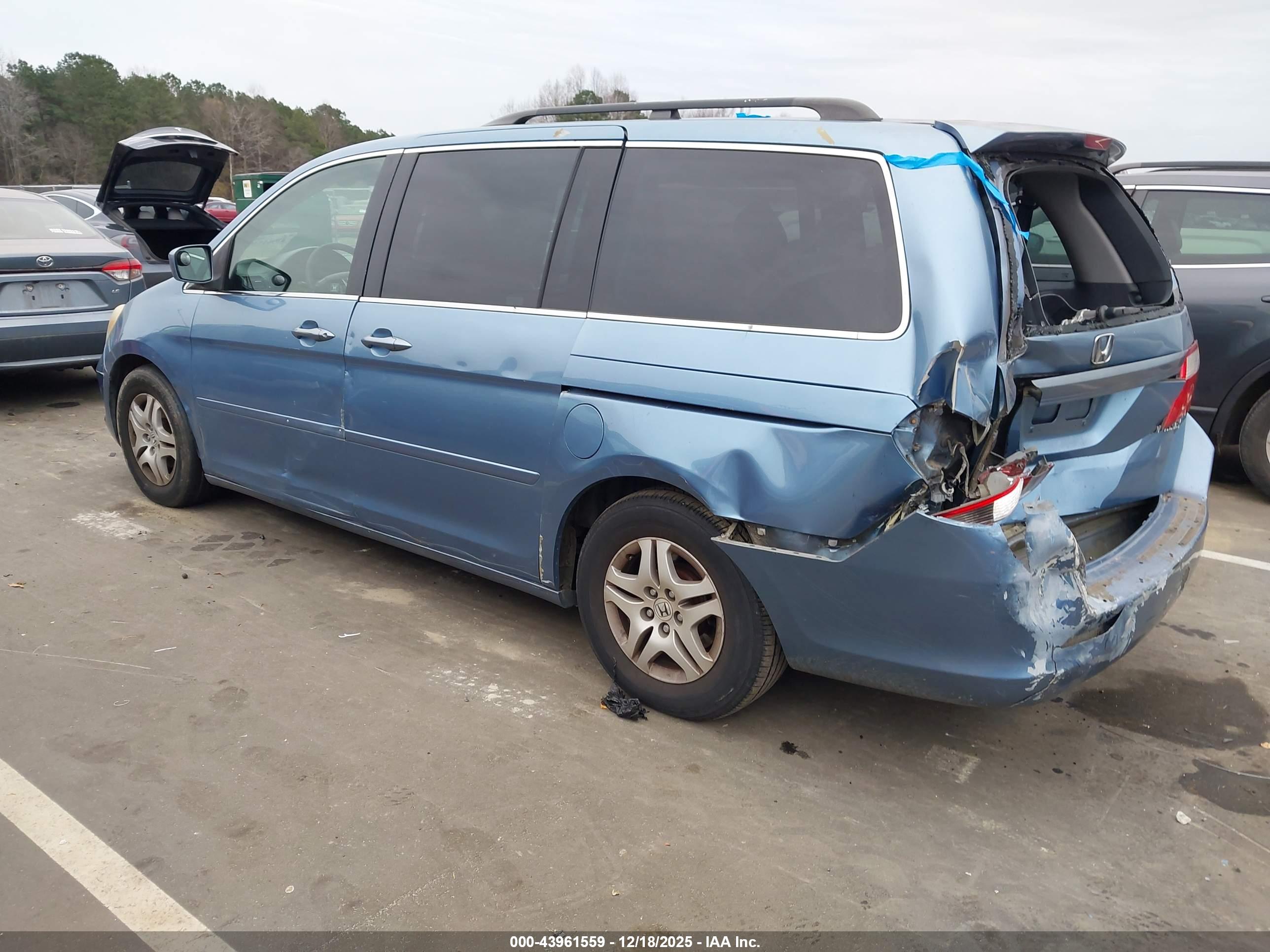 HONDA ODYSSEY image 3