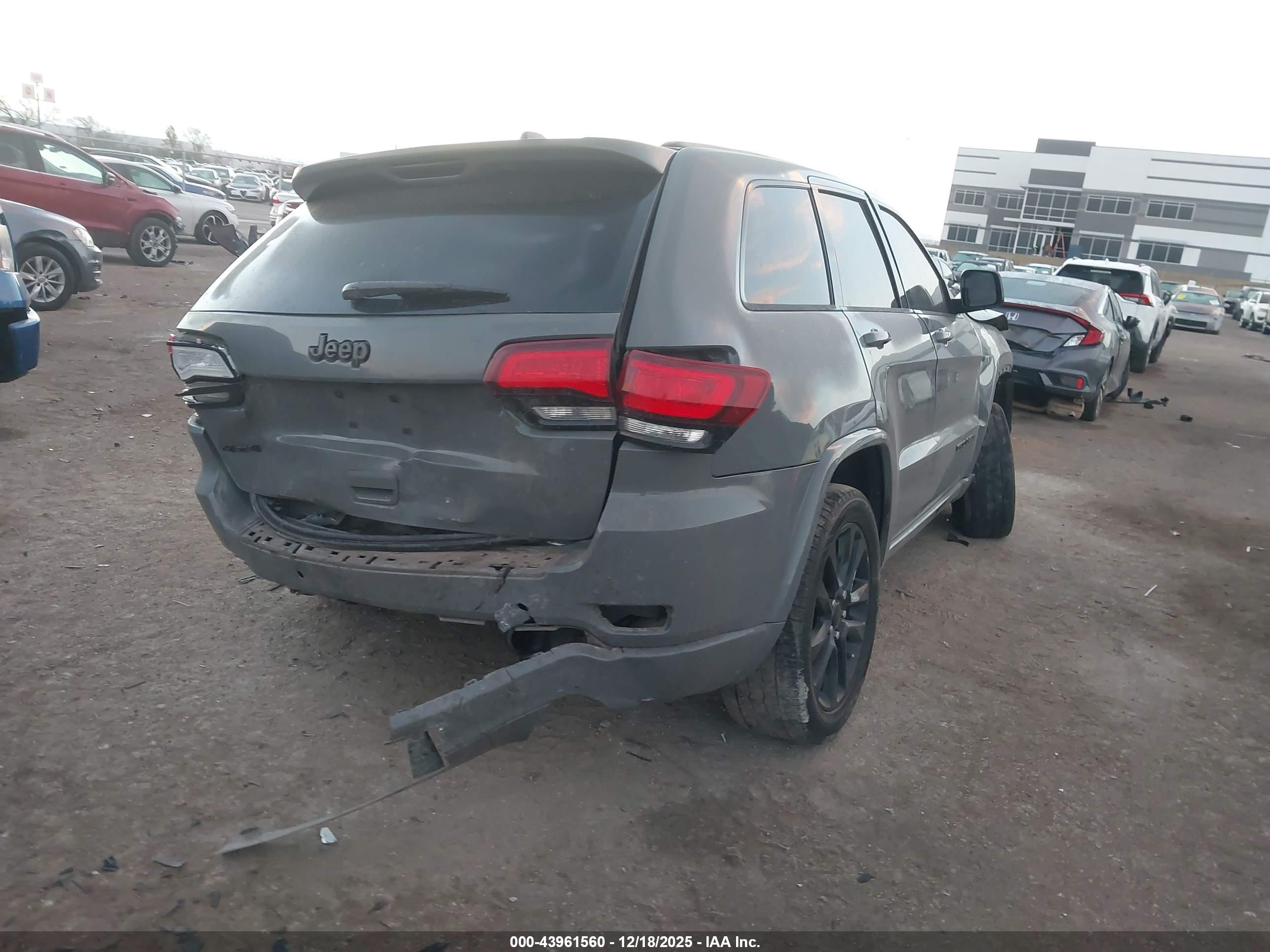 JEEP GRAND image 4