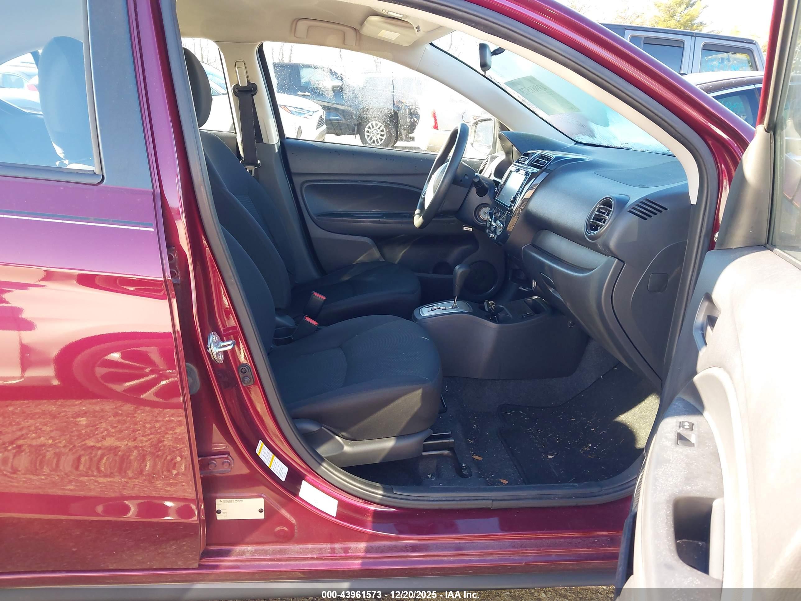 MITSUBISHI MIRAGE image 5