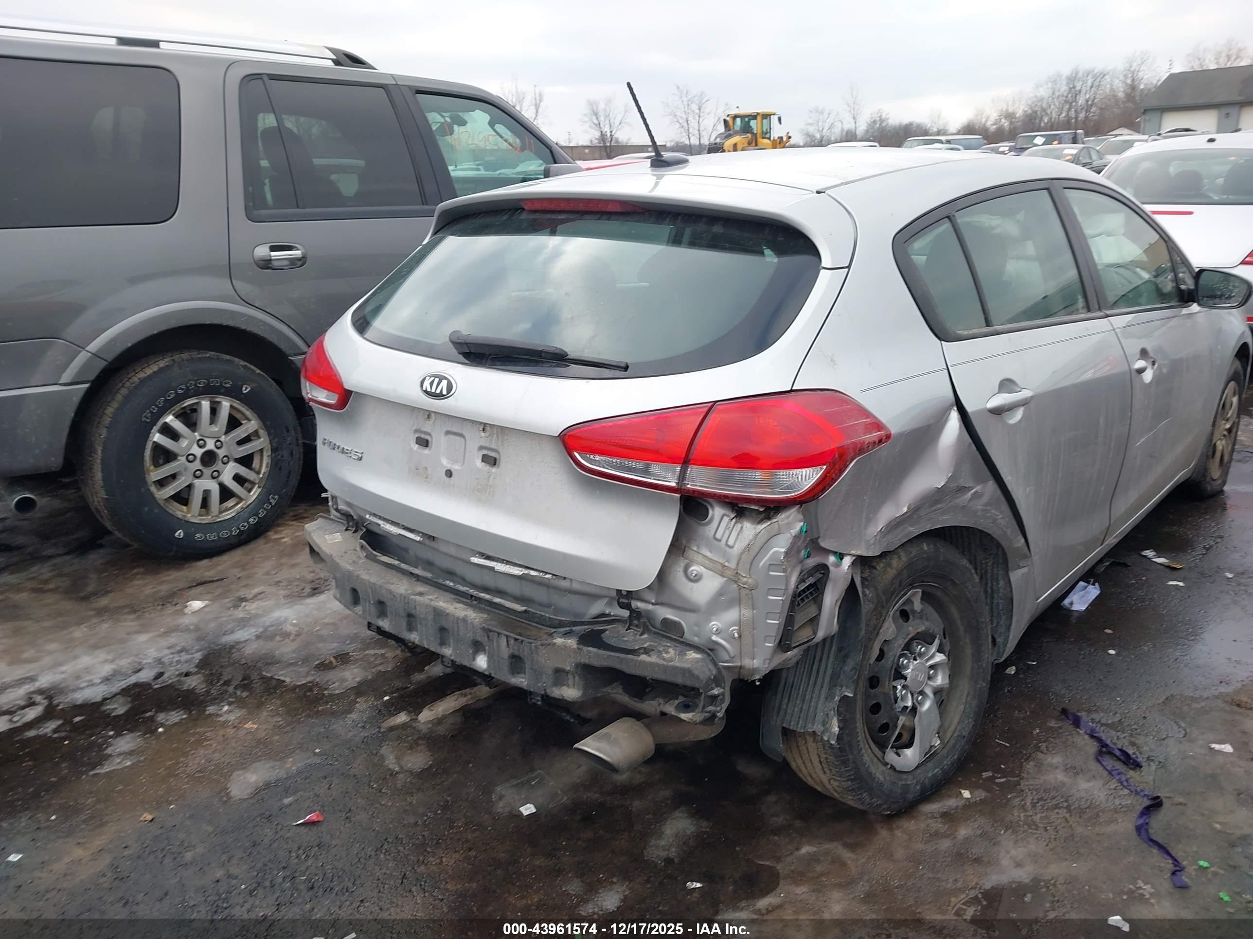 KIA FORTE image 6