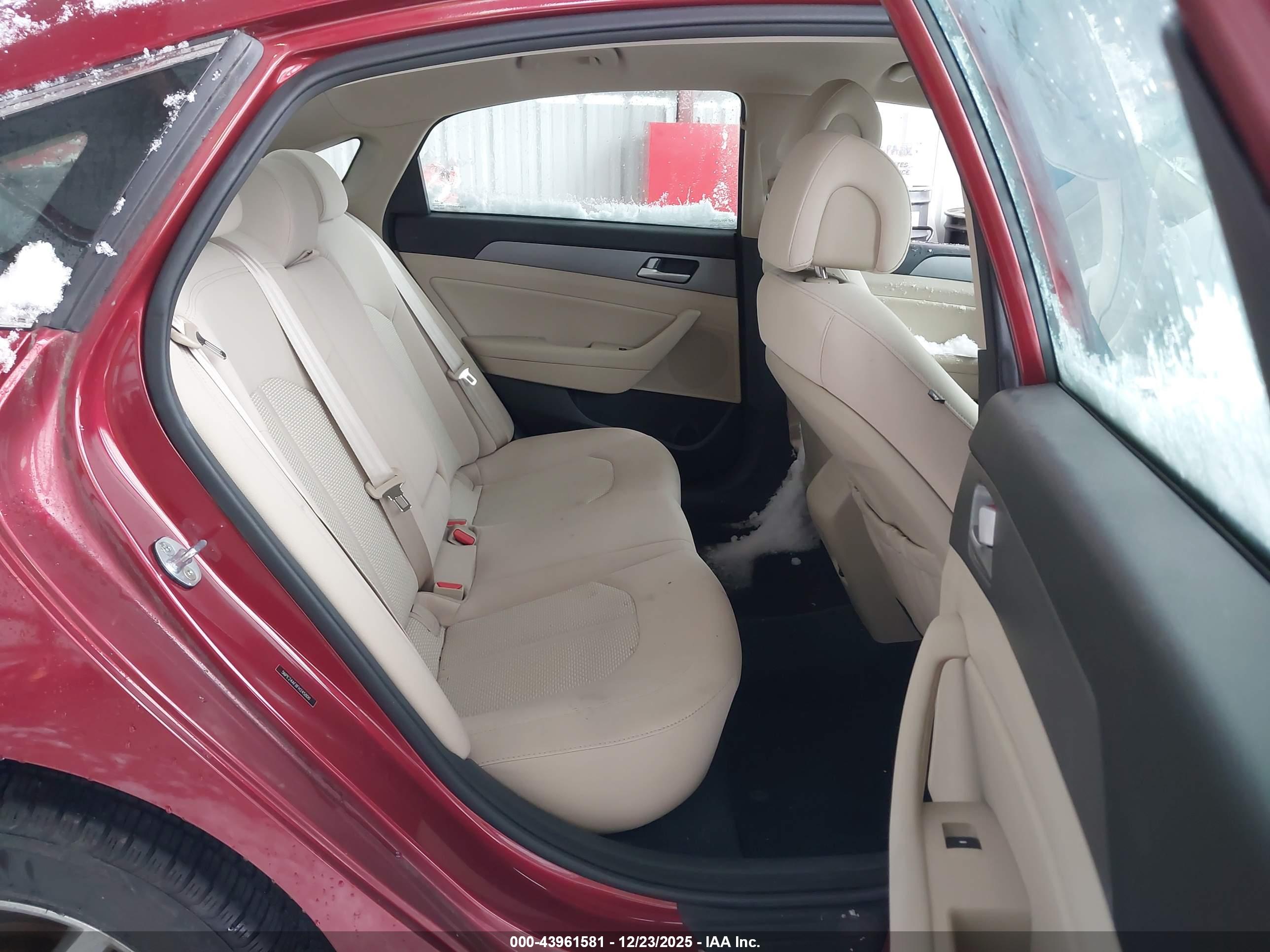HYUNDAI SONATA image 8