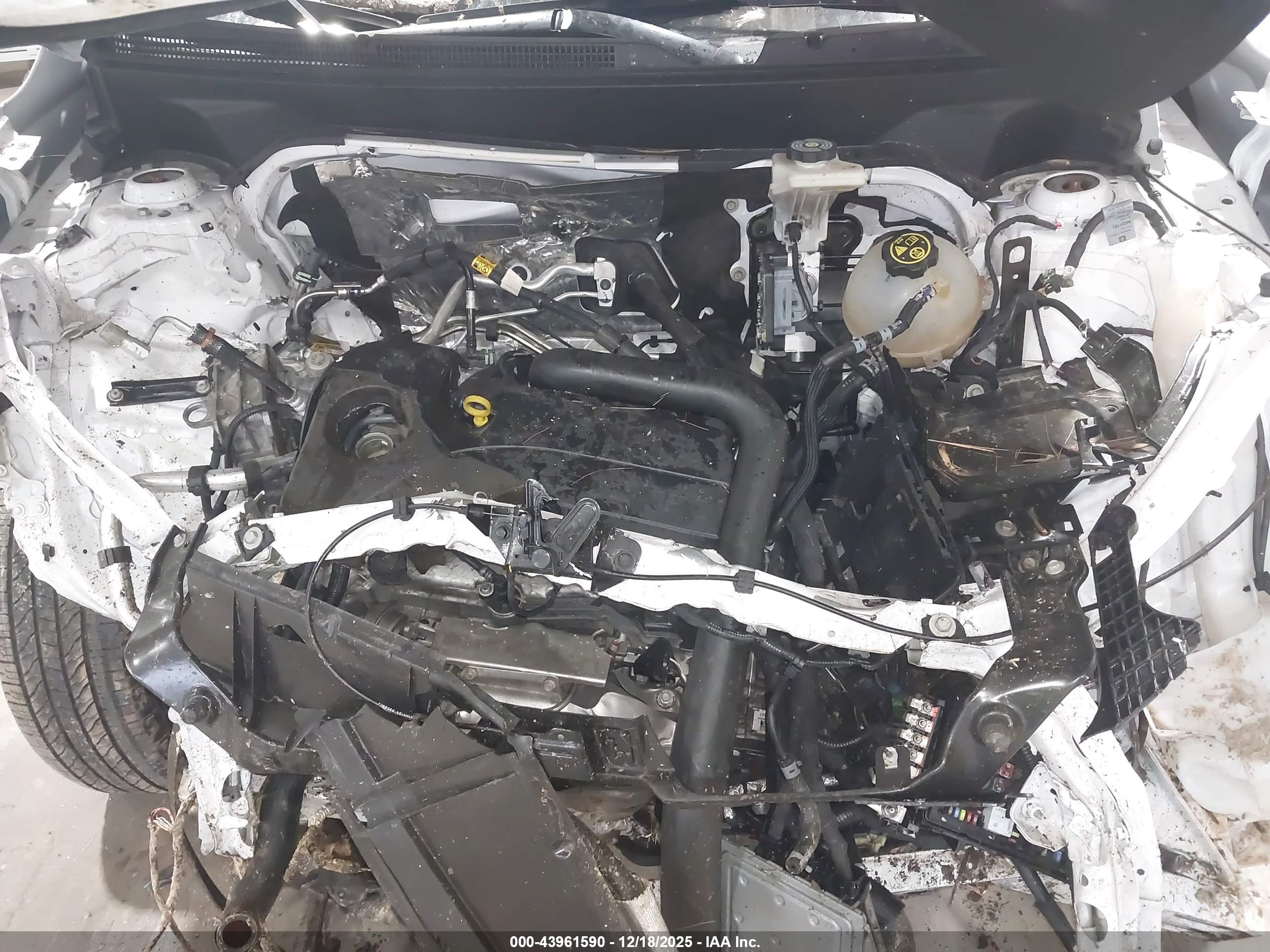 GMC TERRAIN image 10