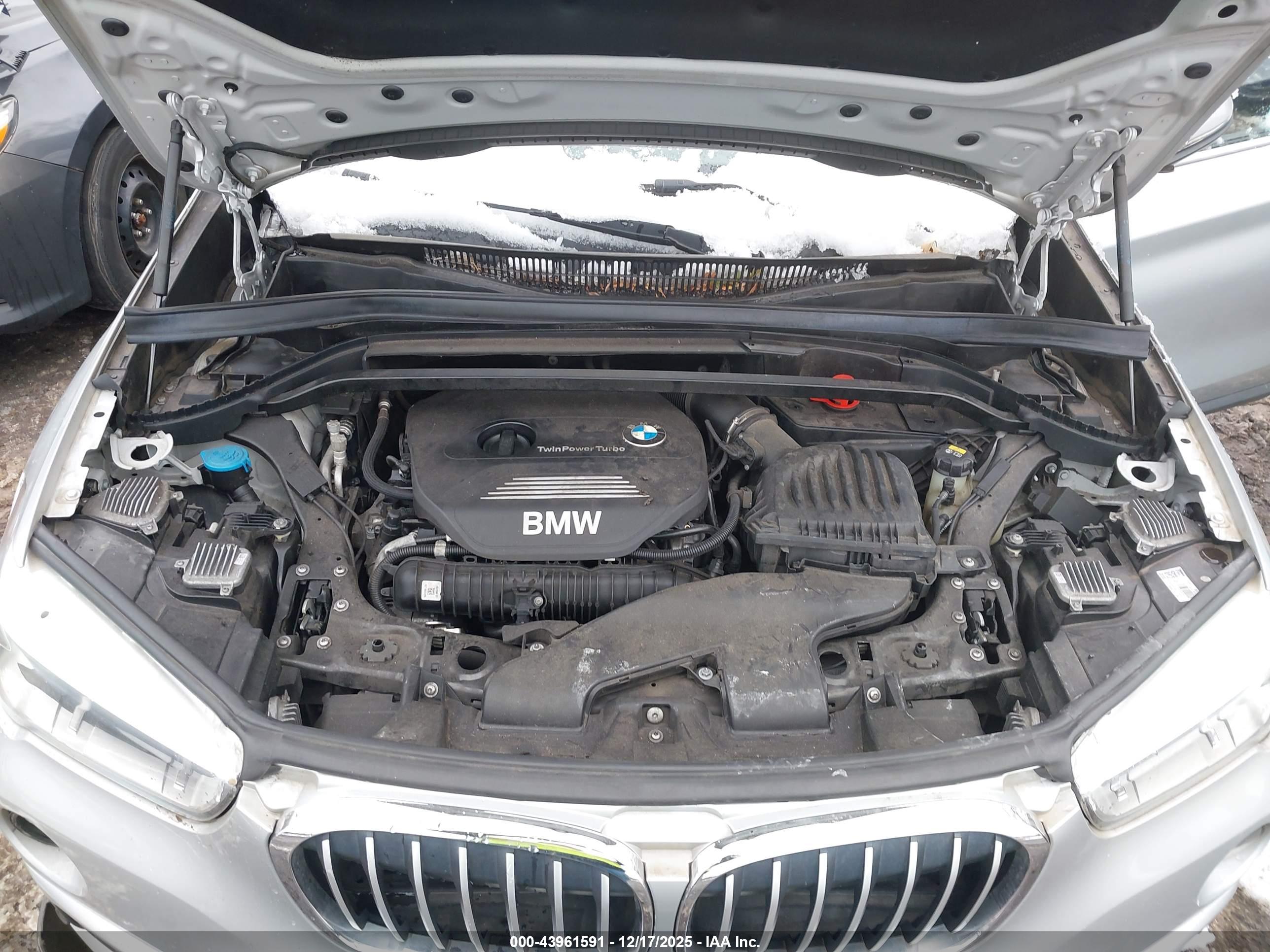 BMW X1 image 10