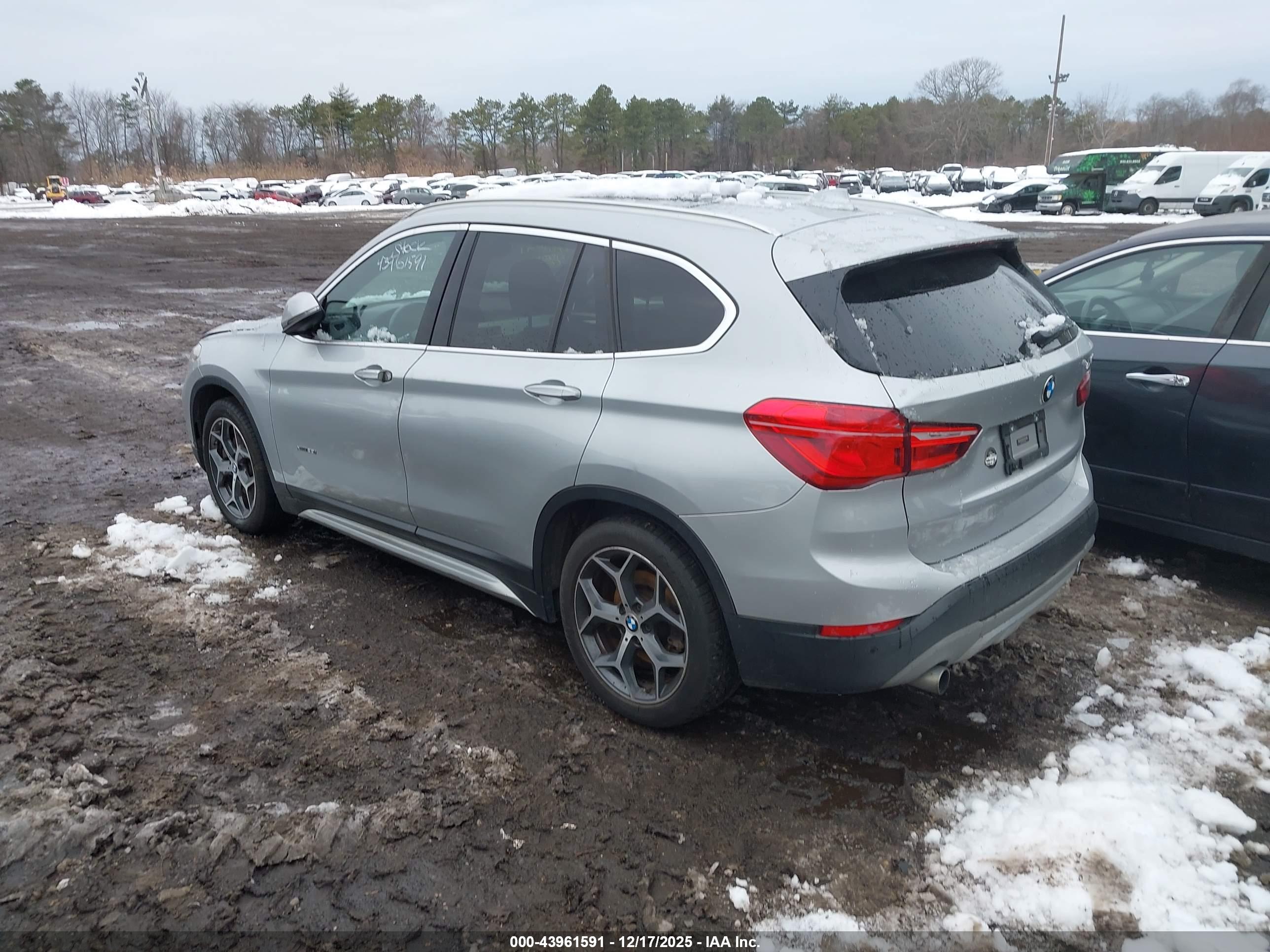 BMW X1 image 3