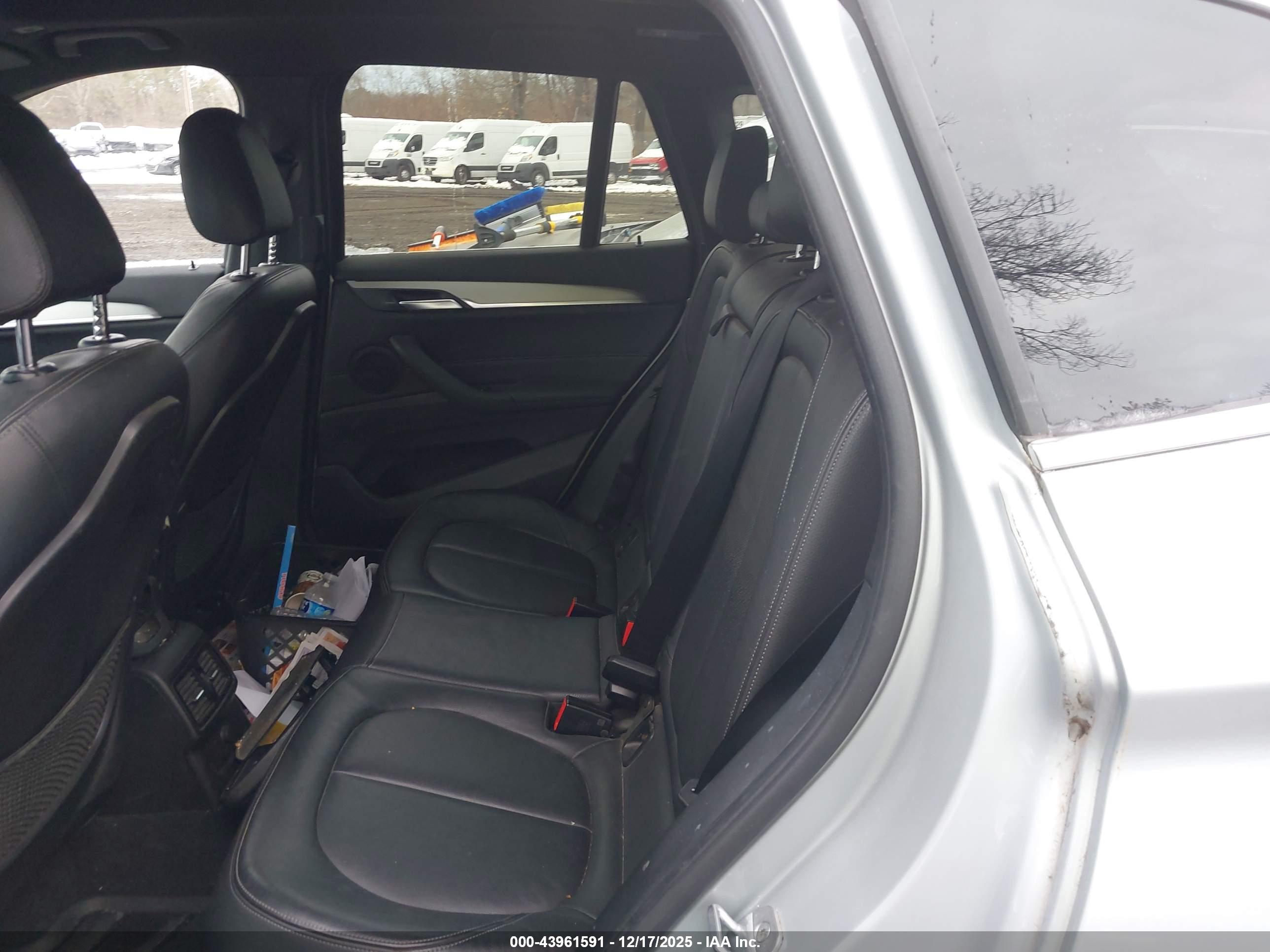 BMW X1 image 8