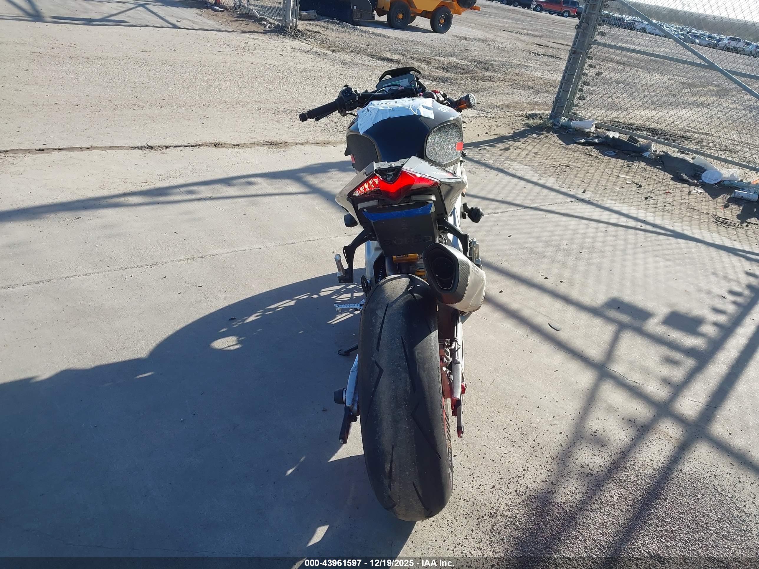 APRILIA TUONO image 6