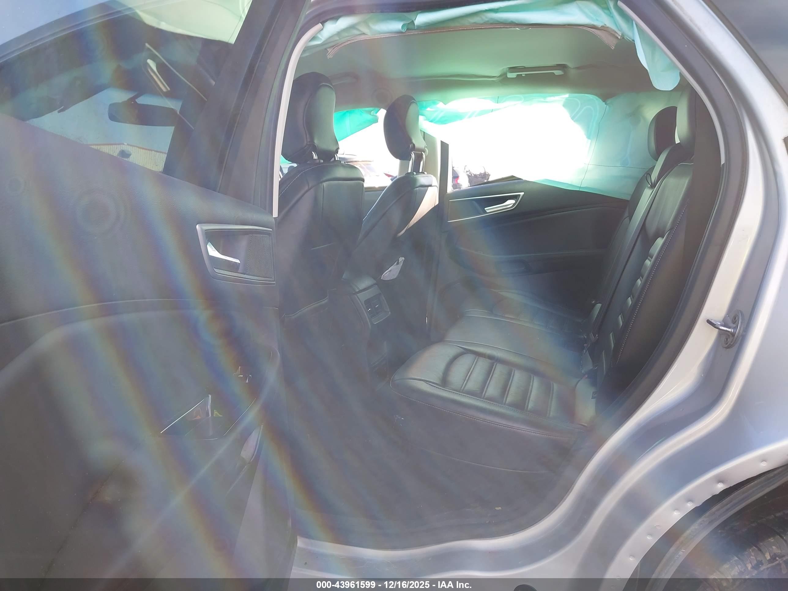 FORD EDGE image 8