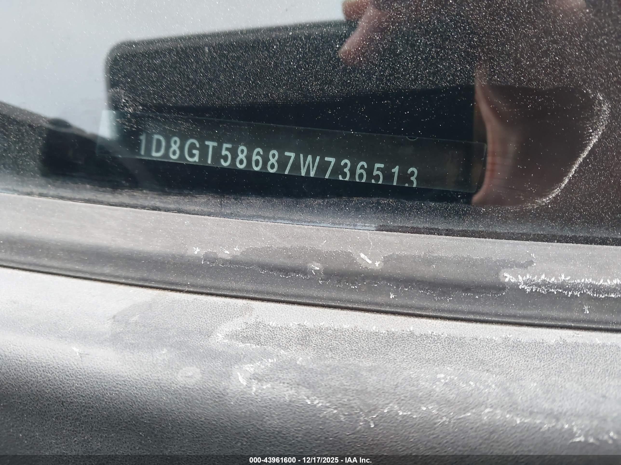 DODGE NITRO image 9