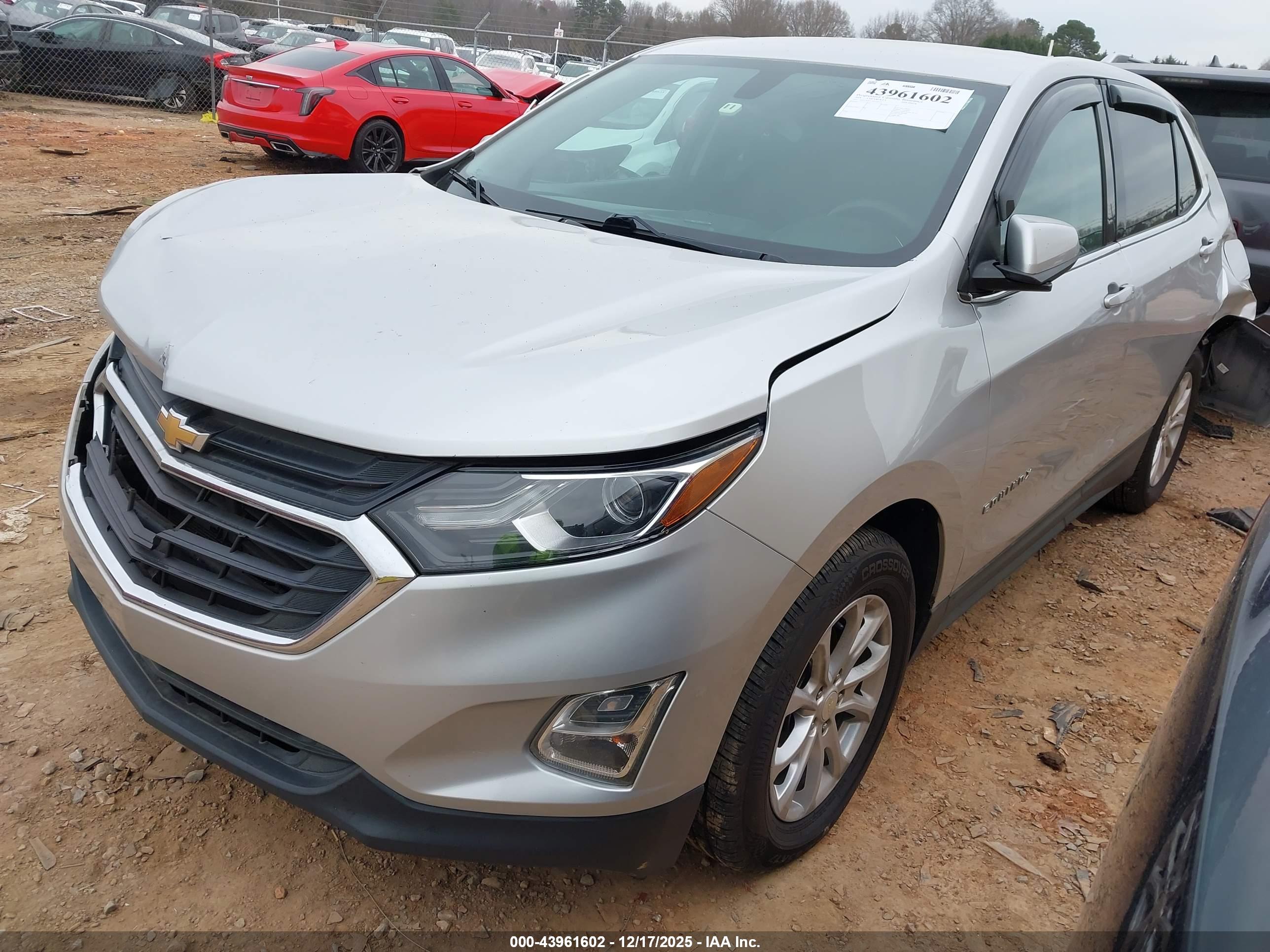 CHEVROLET EQUINOX image 2