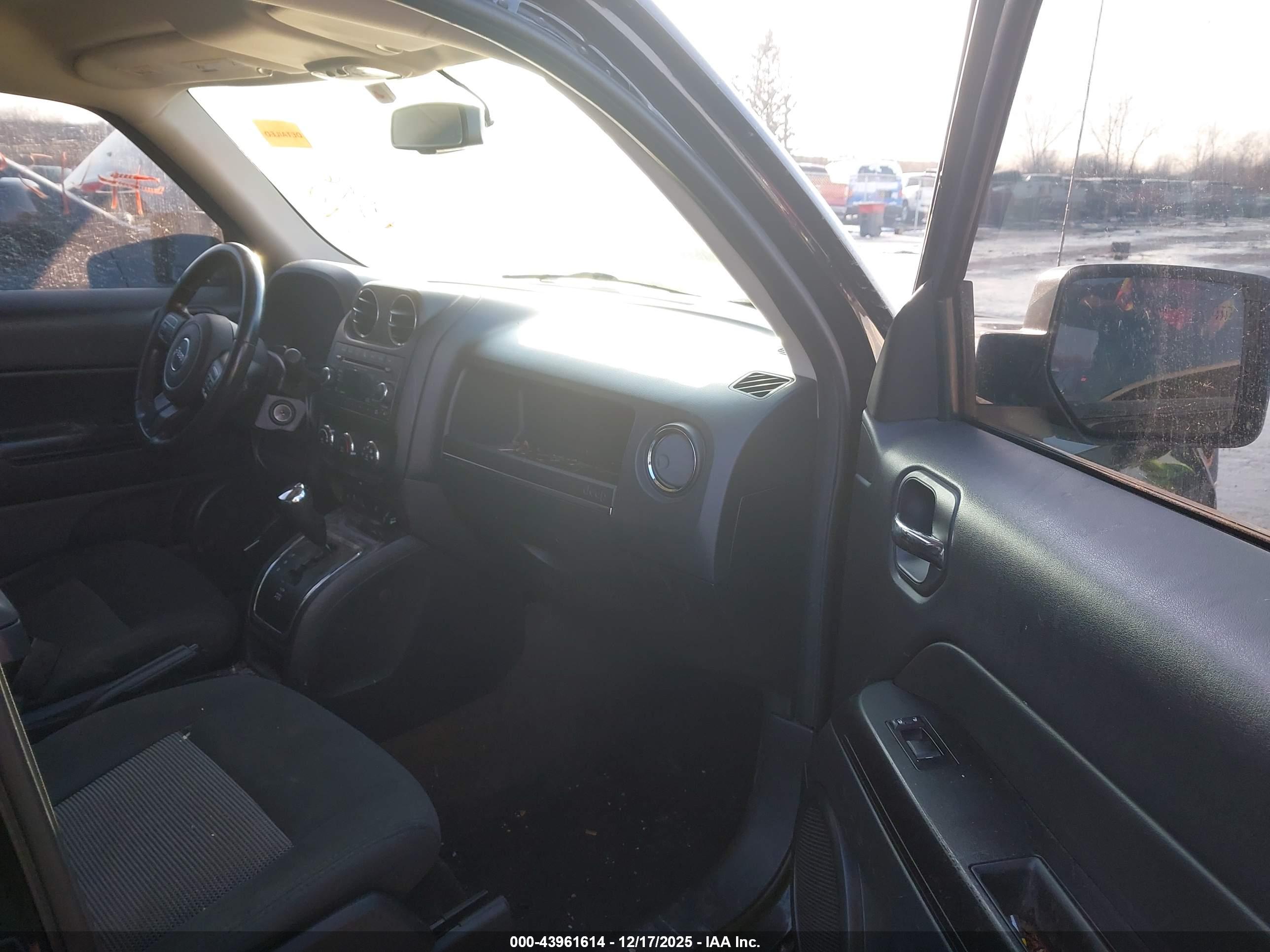 JEEP PATRIOT image 5