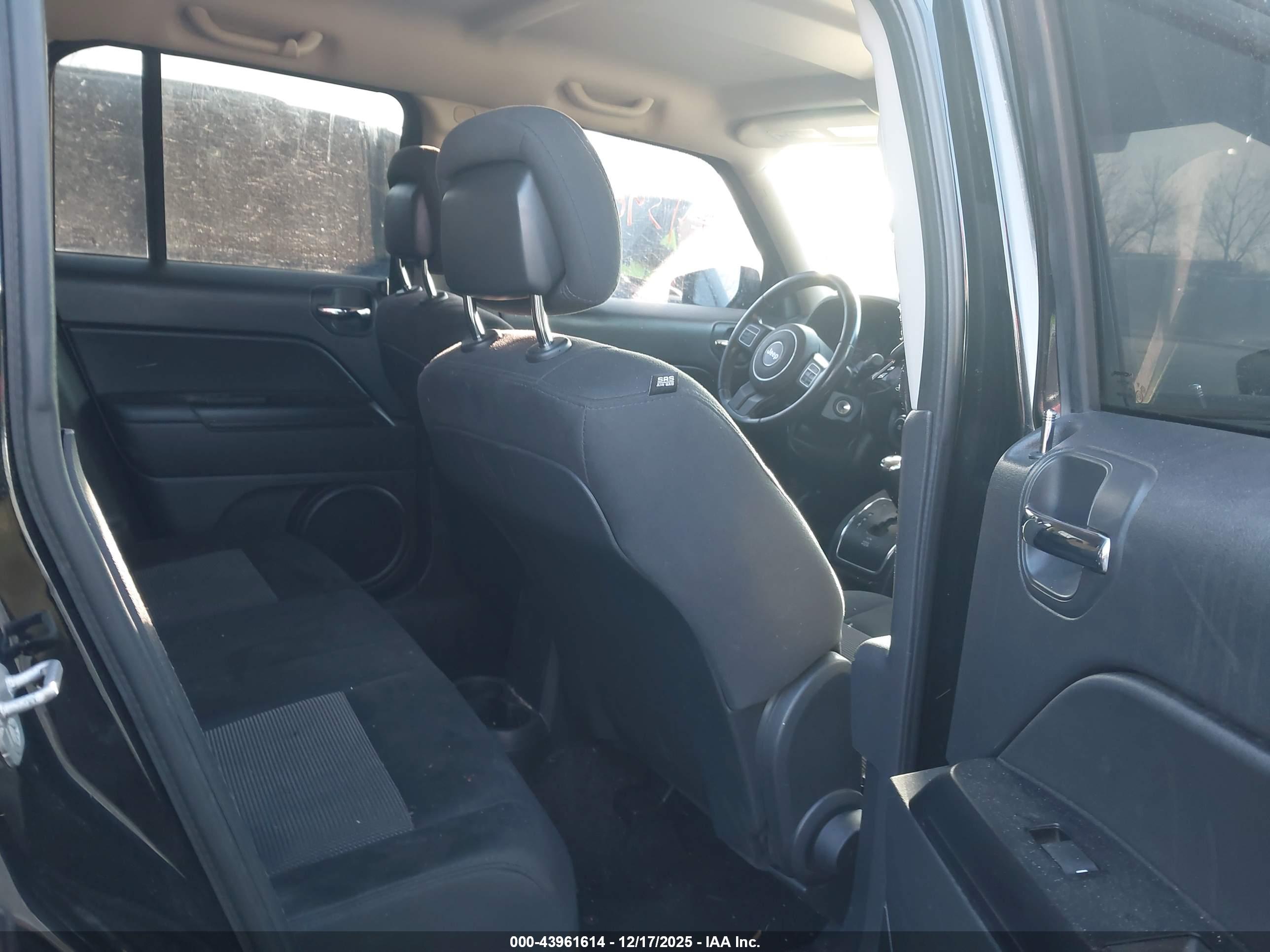 JEEP PATRIOT image 8
