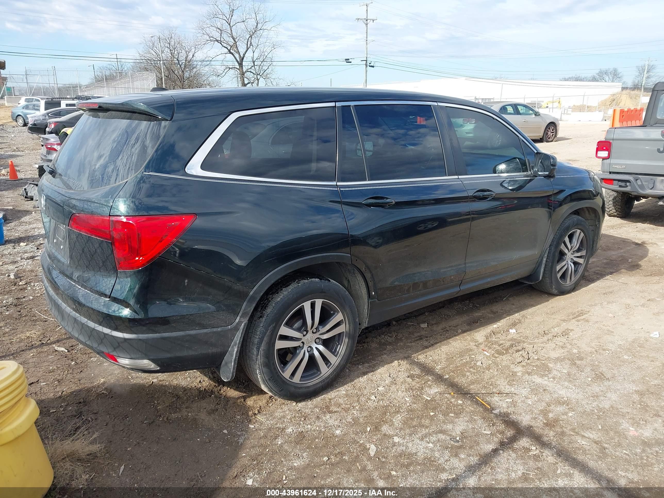 HONDA PILOT image 4