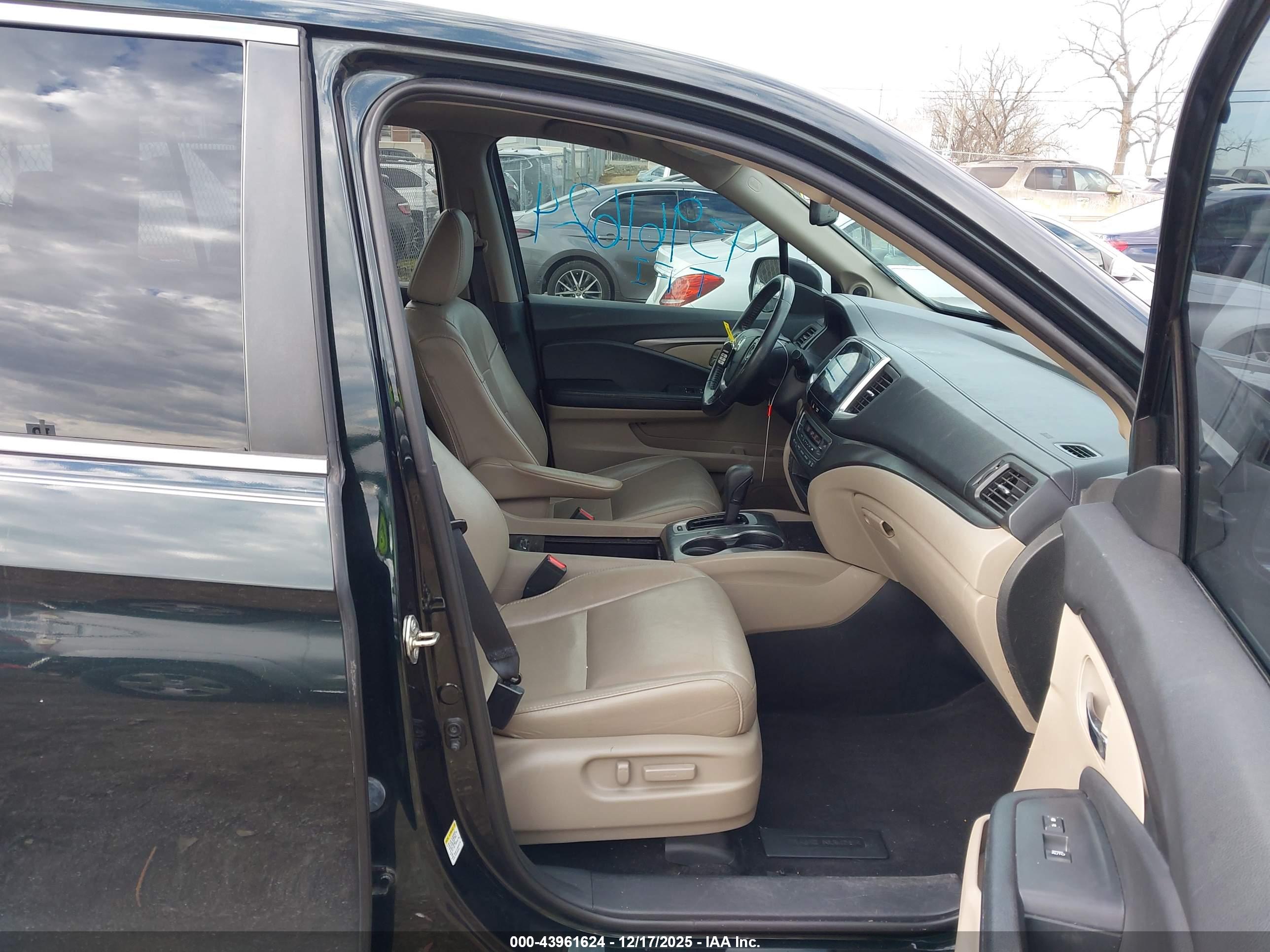 HONDA PILOT image 5
