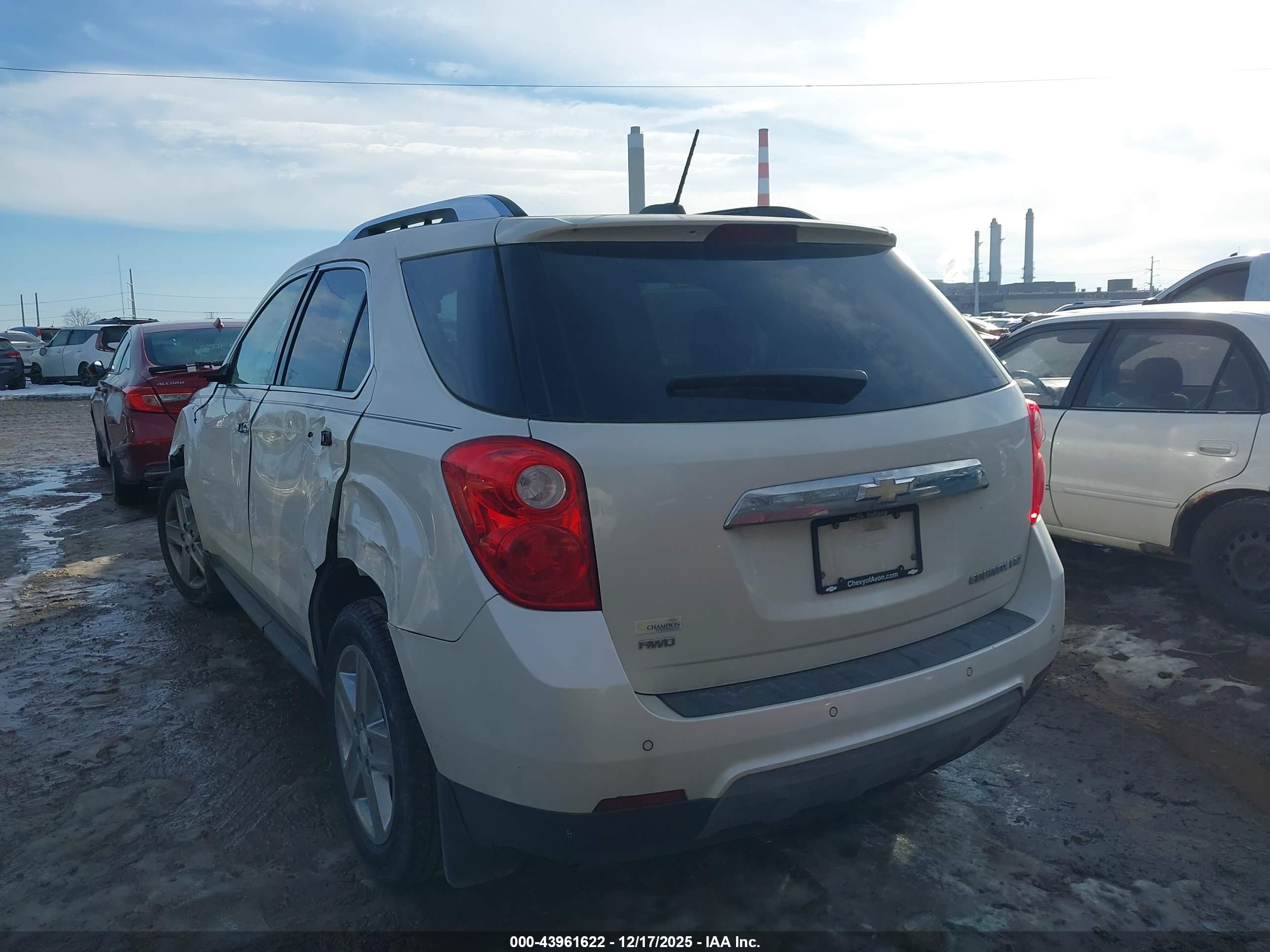 CHEVROLET EQUINOX image 3
