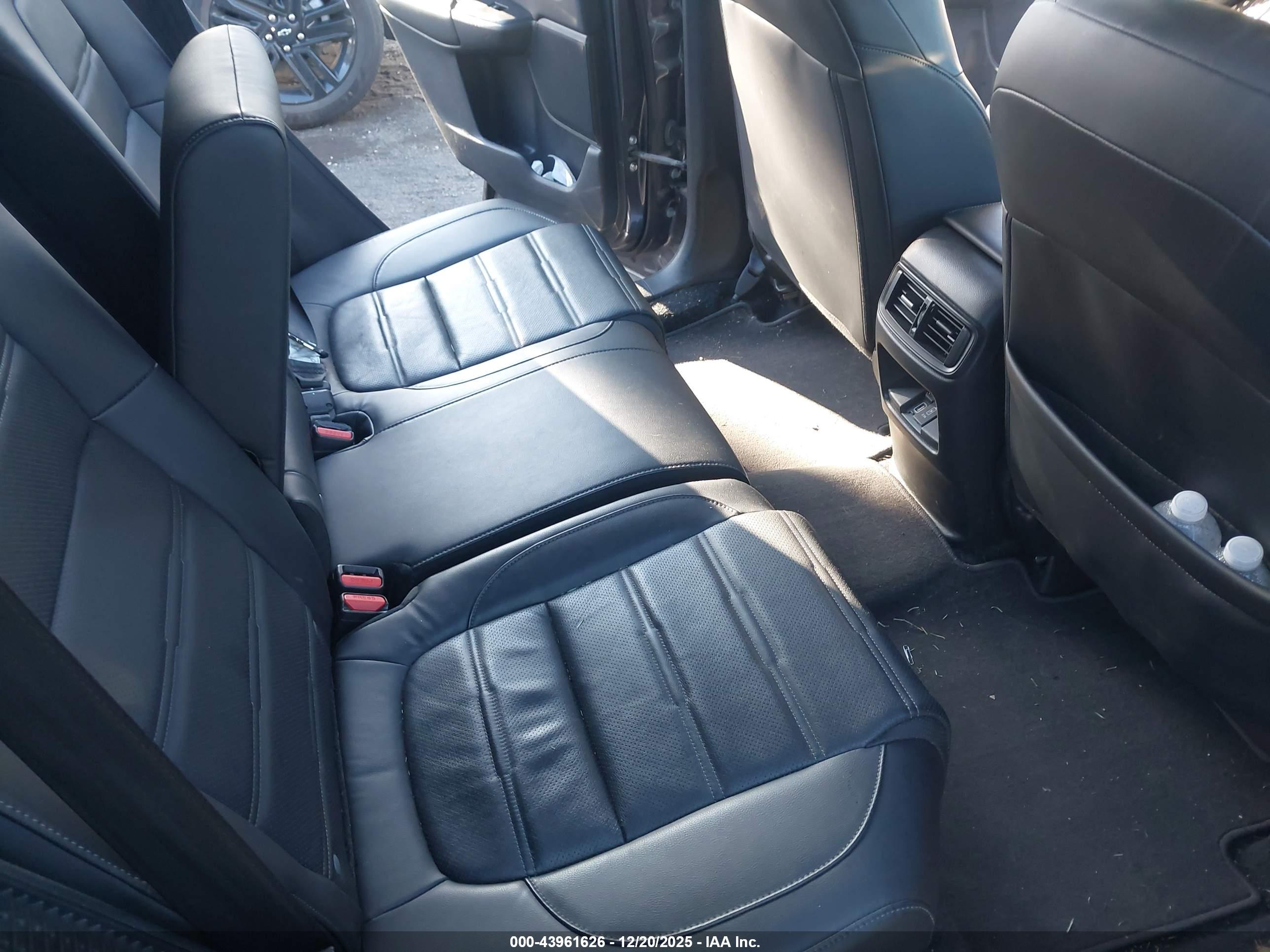 HONDA CR-V image 8