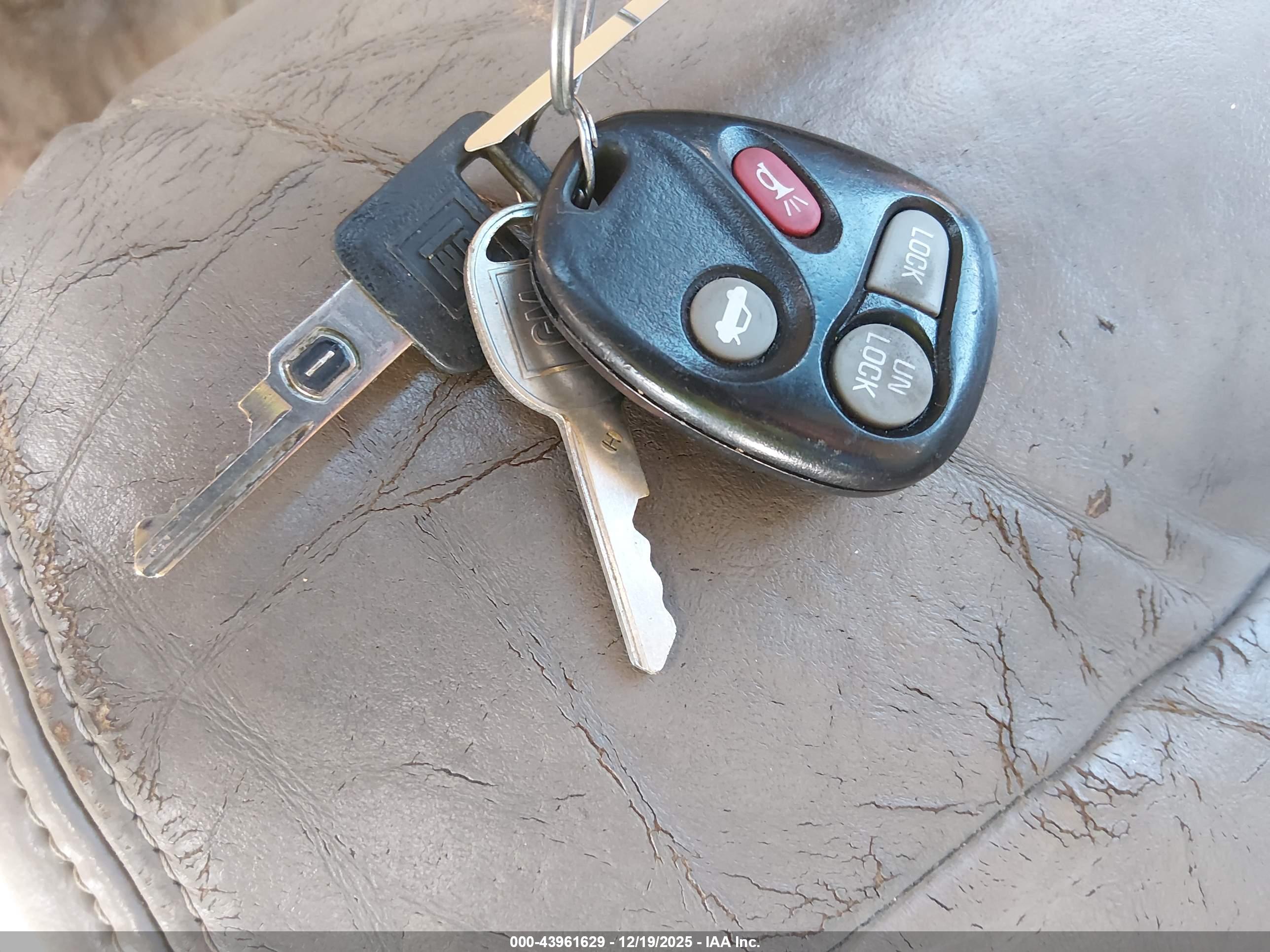 BUICK LESABRE image 11