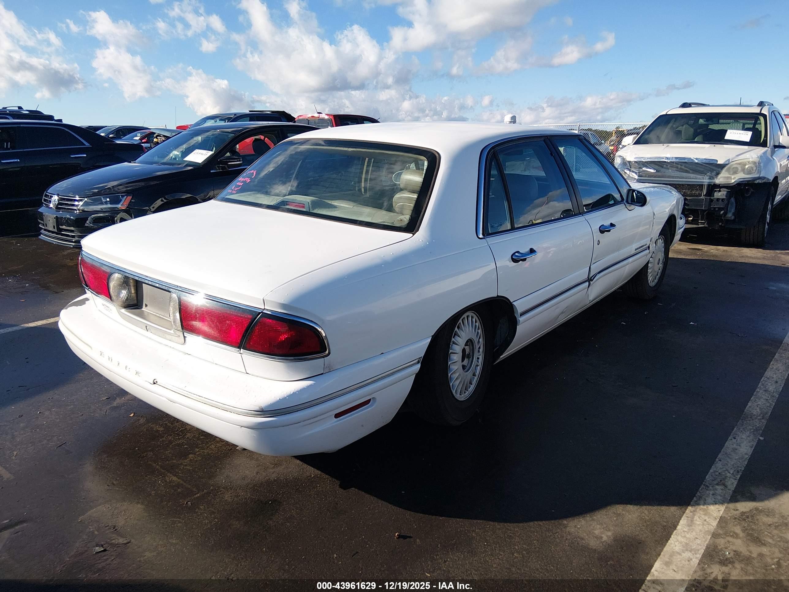 BUICK LESABRE image 4