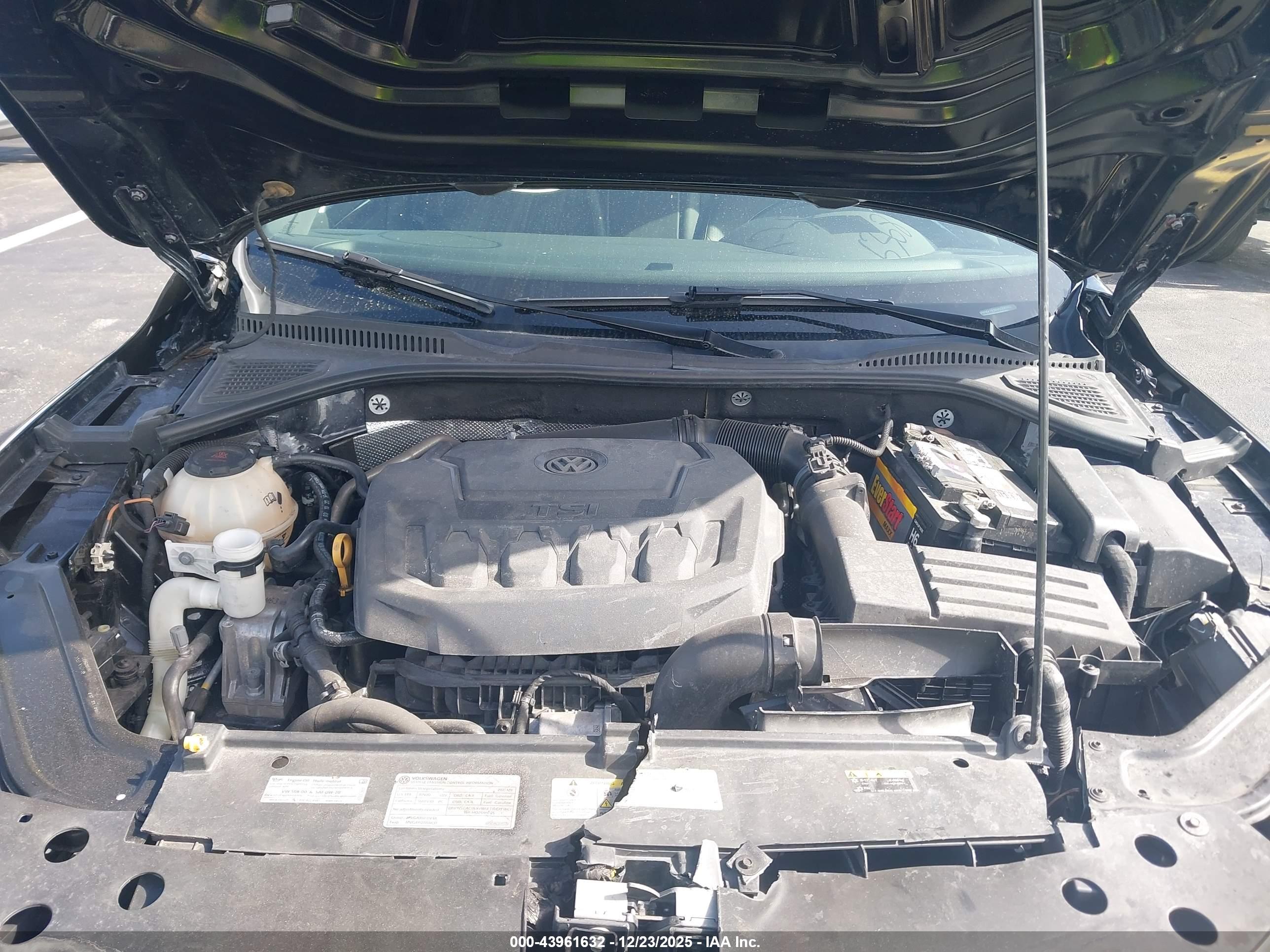 VOLKSWAGEN PASSAT image 10