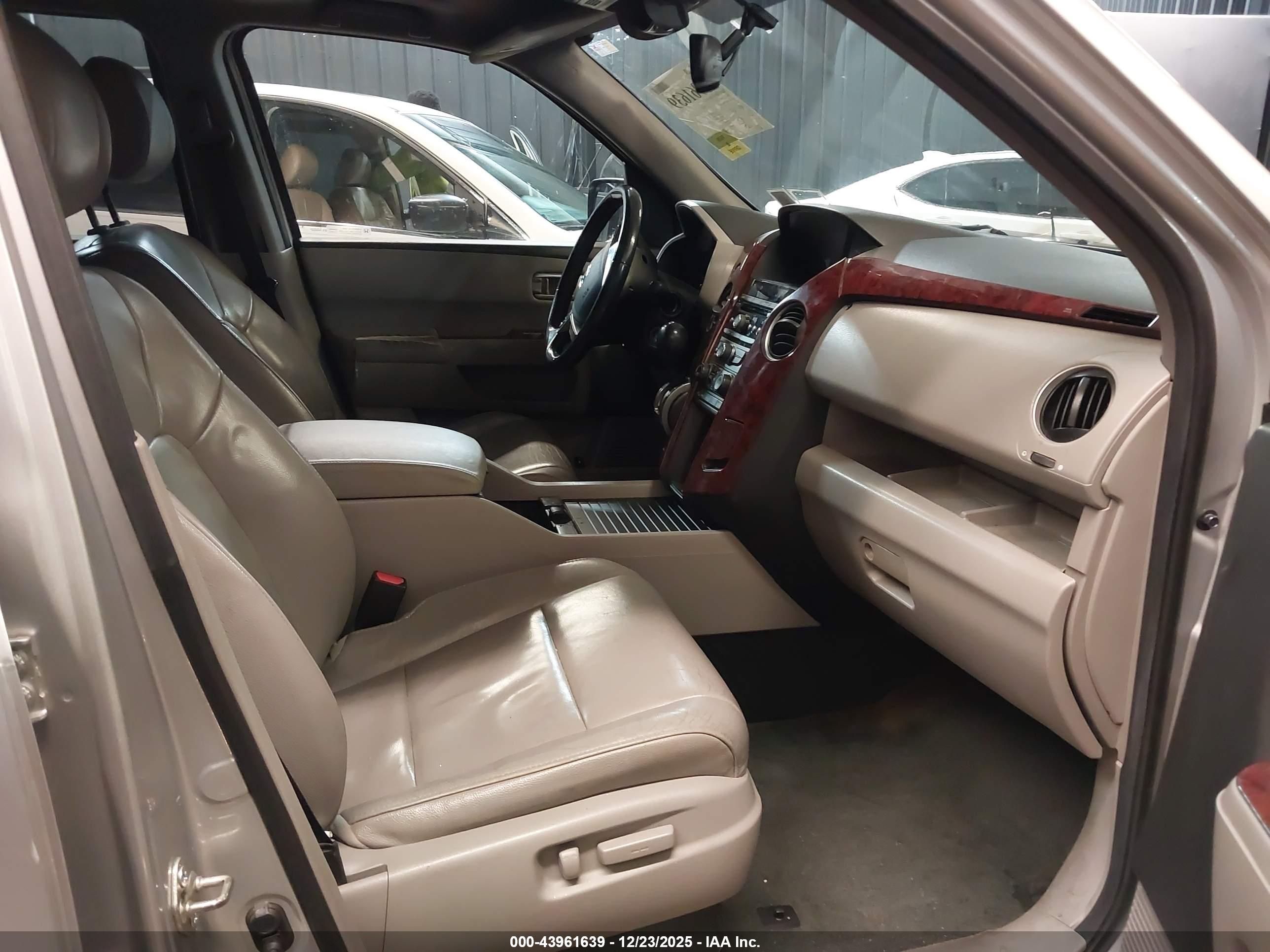 HONDA PILOT image 5