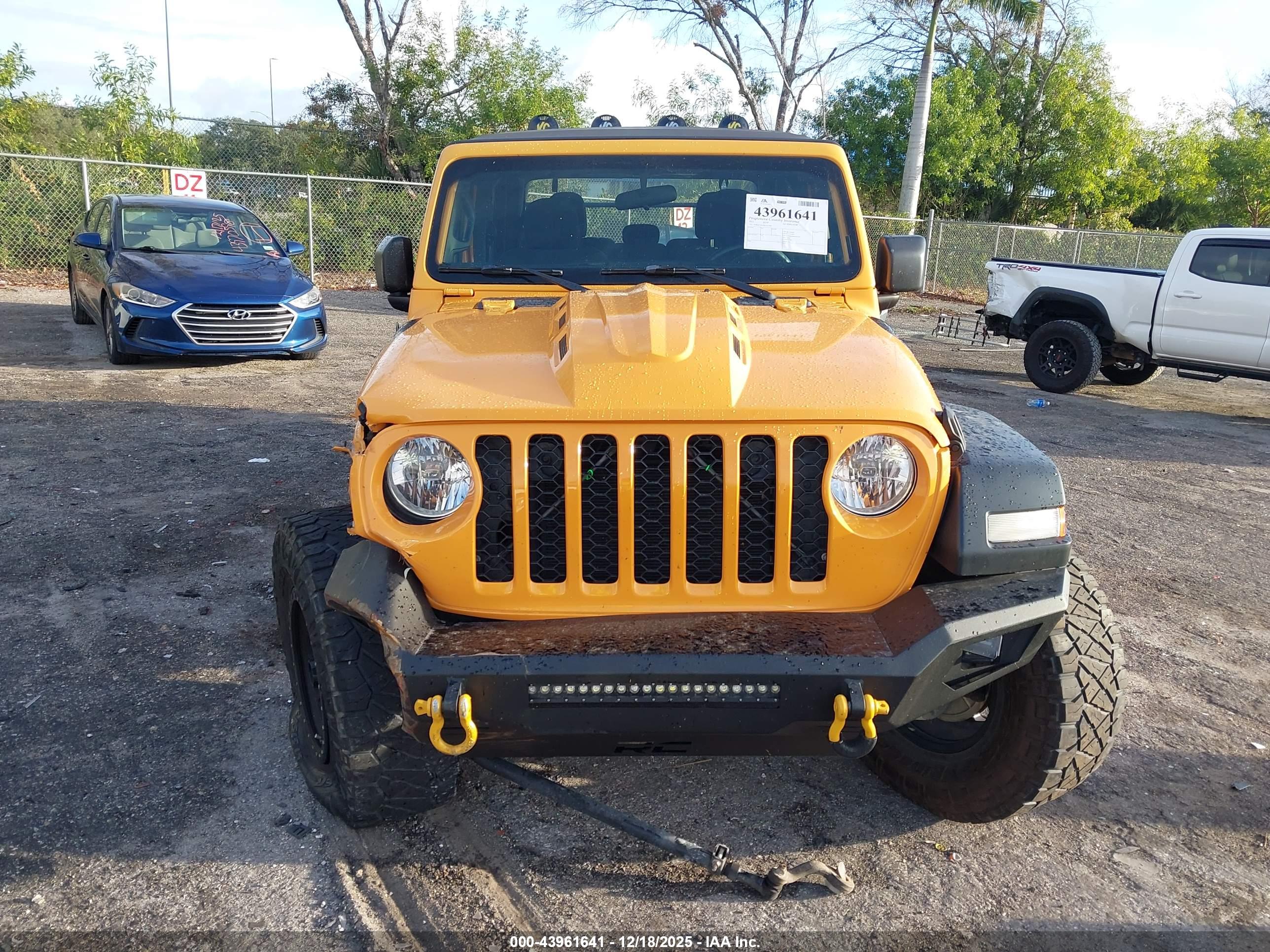 JEEP GLADIATOR image 6