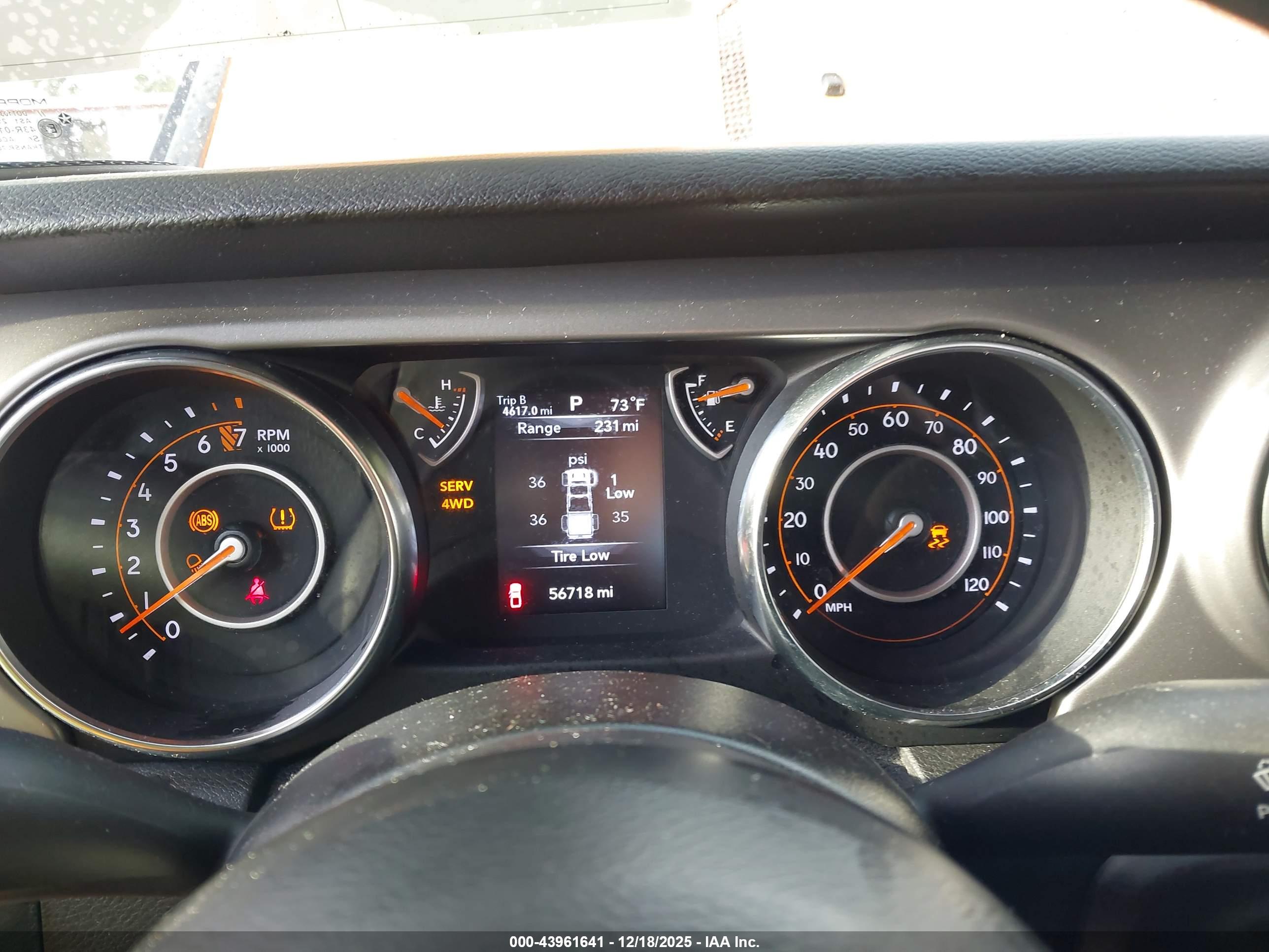 JEEP GLADIATOR image 7