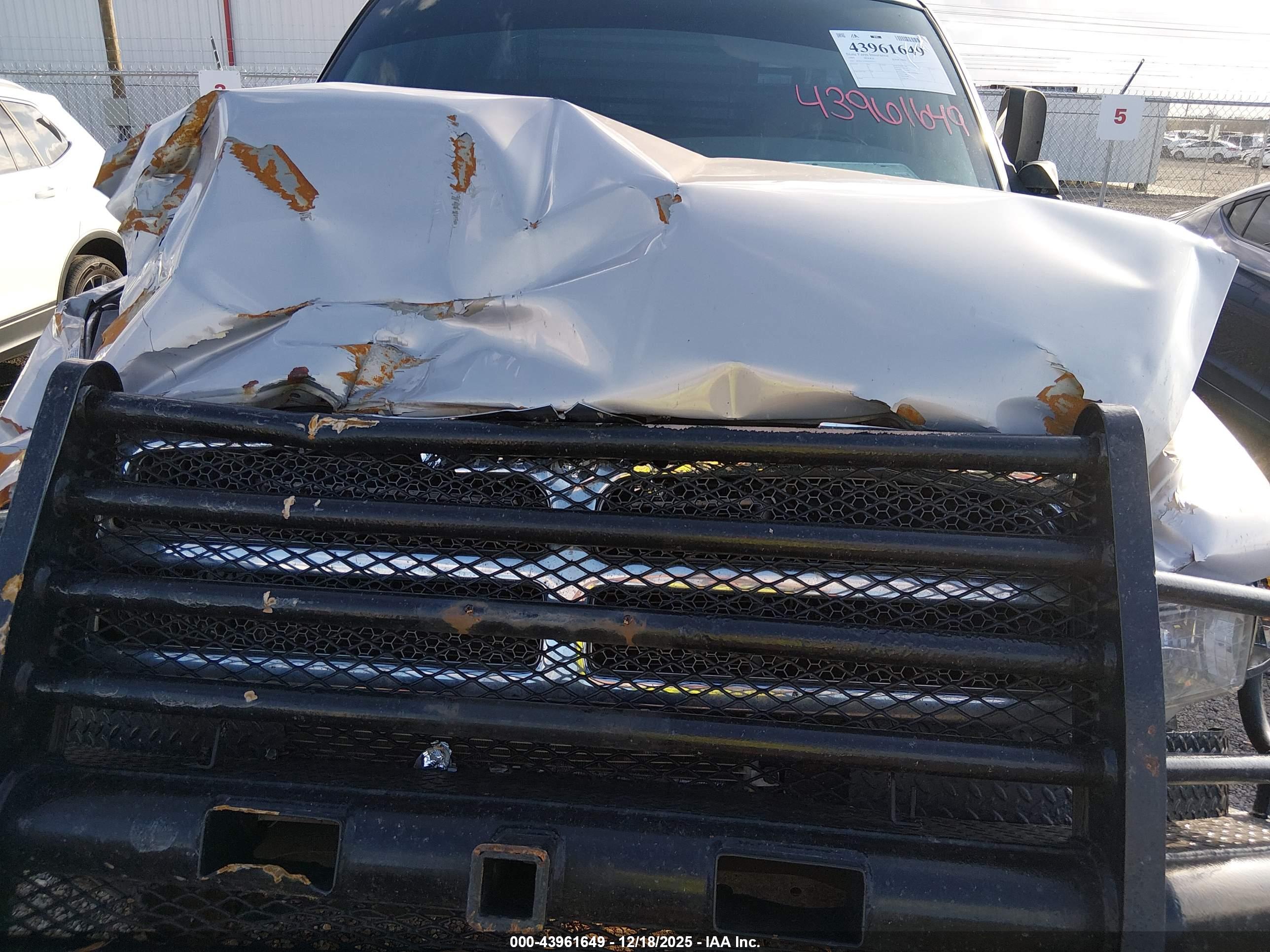 DODGE RAM image 10