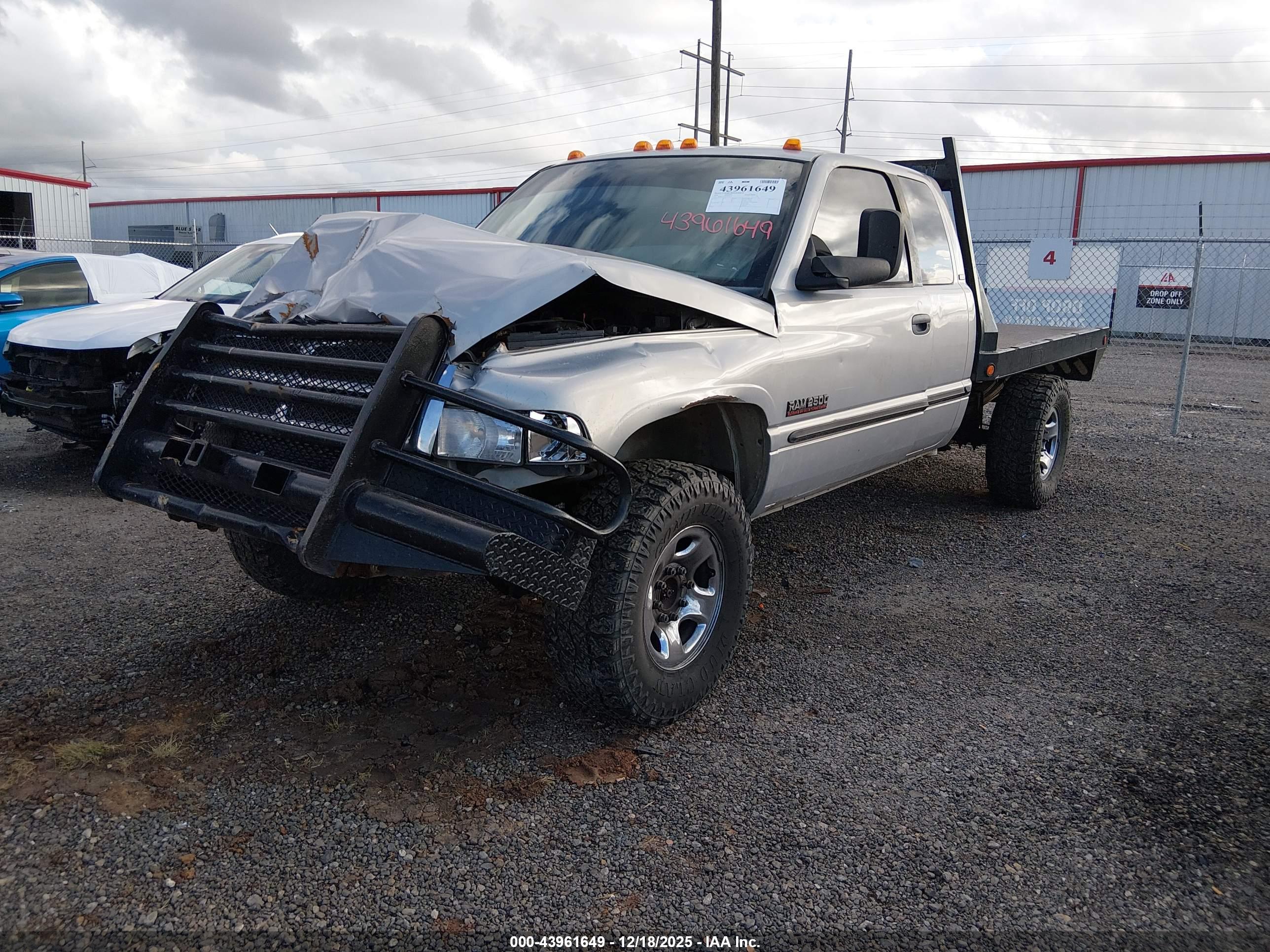 DODGE RAM image 2