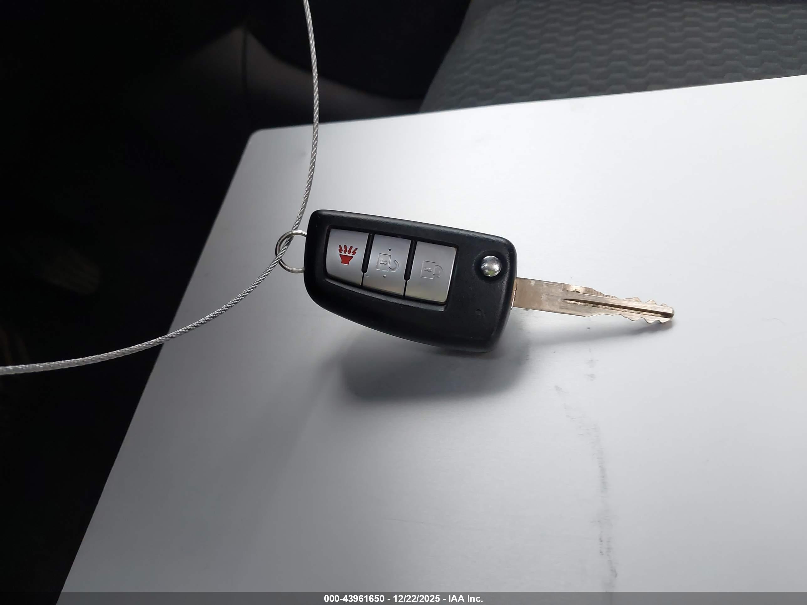 NISSAN ROGUE image 11