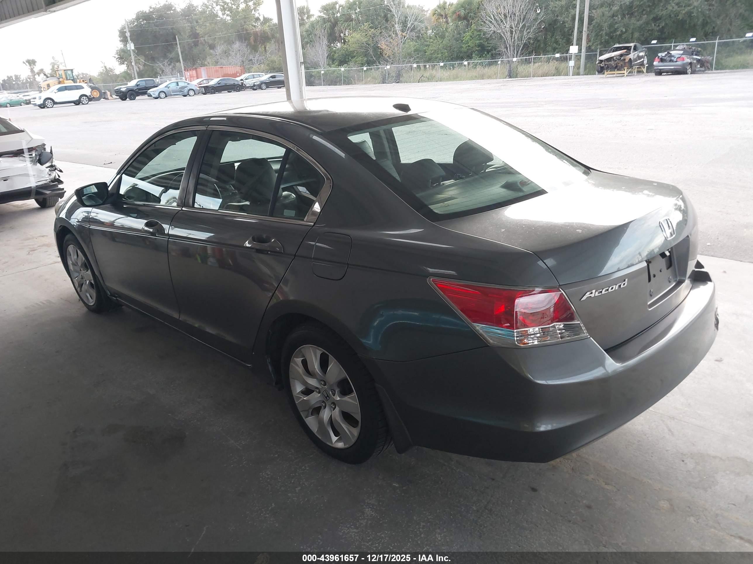 HONDA ACCORD image 3