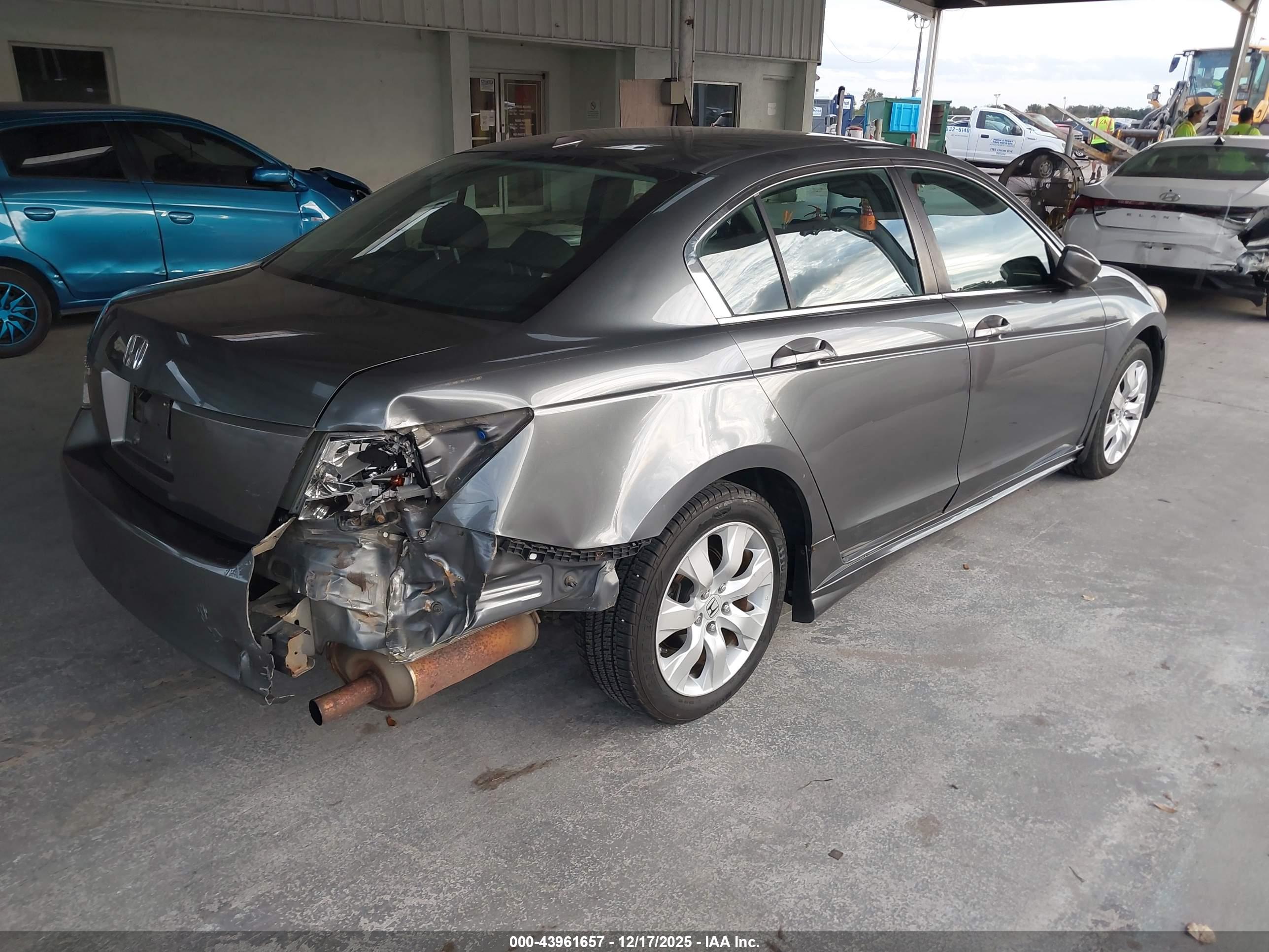 HONDA ACCORD image 4