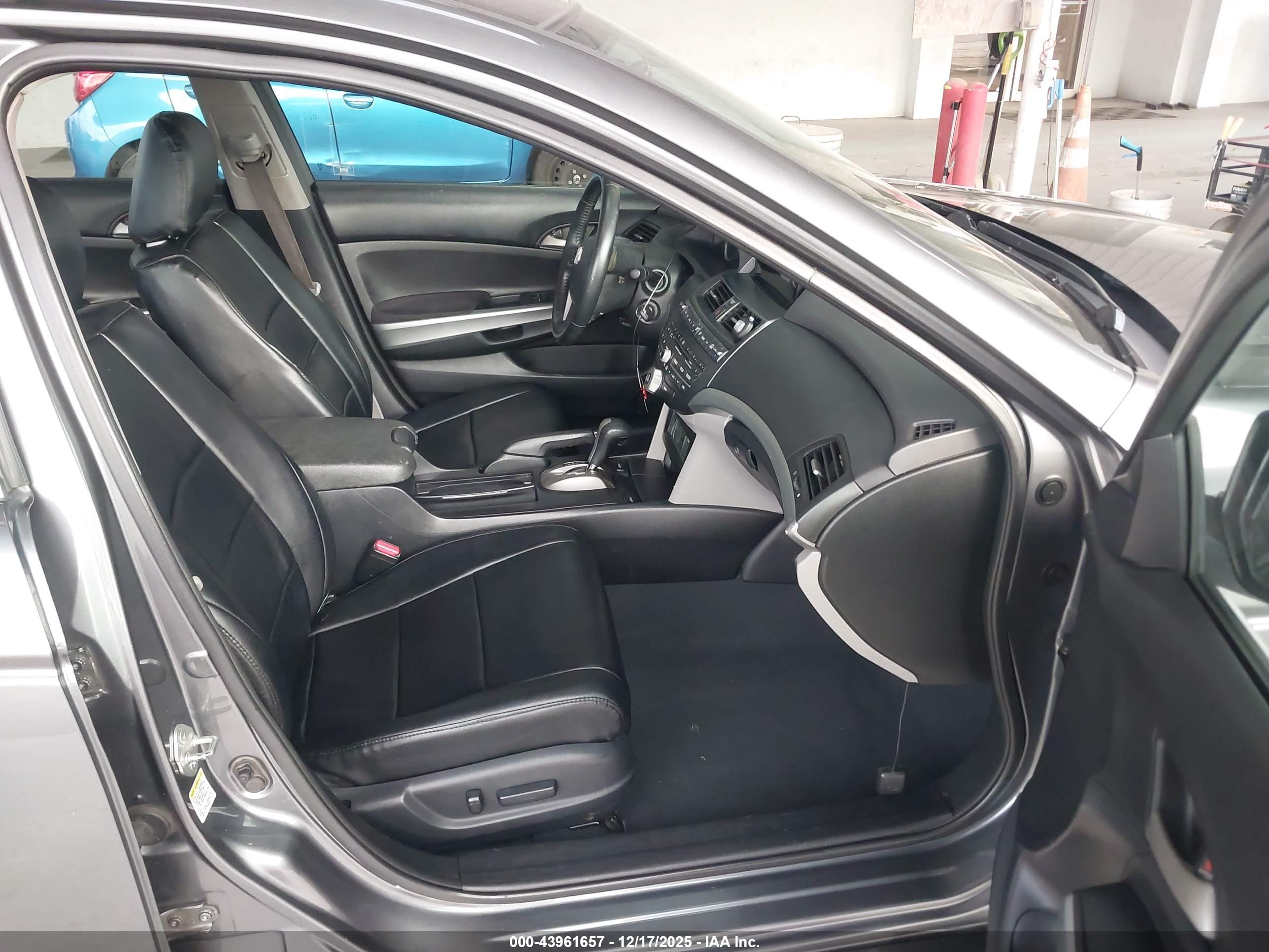 HONDA ACCORD image 5