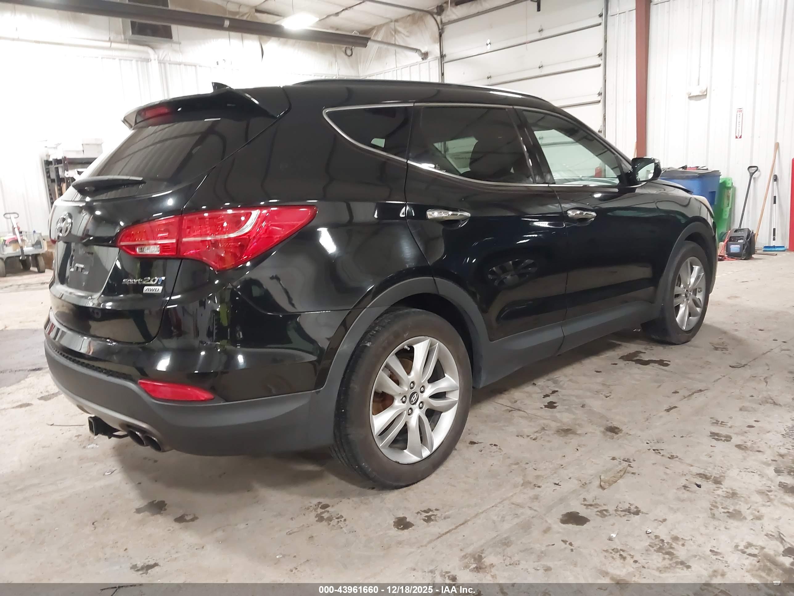 HYUNDAI SANTA image 4