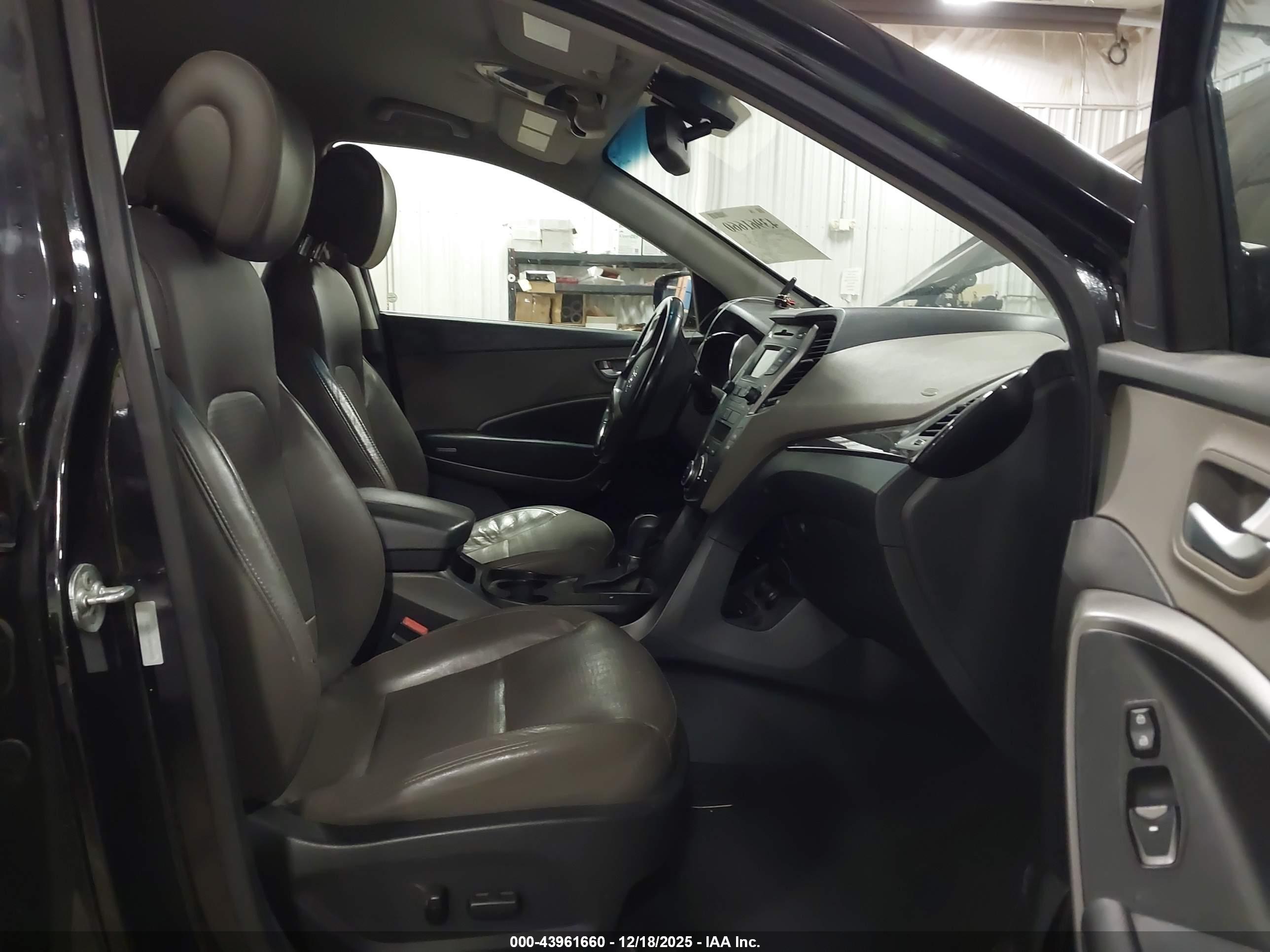 HYUNDAI SANTA image 5