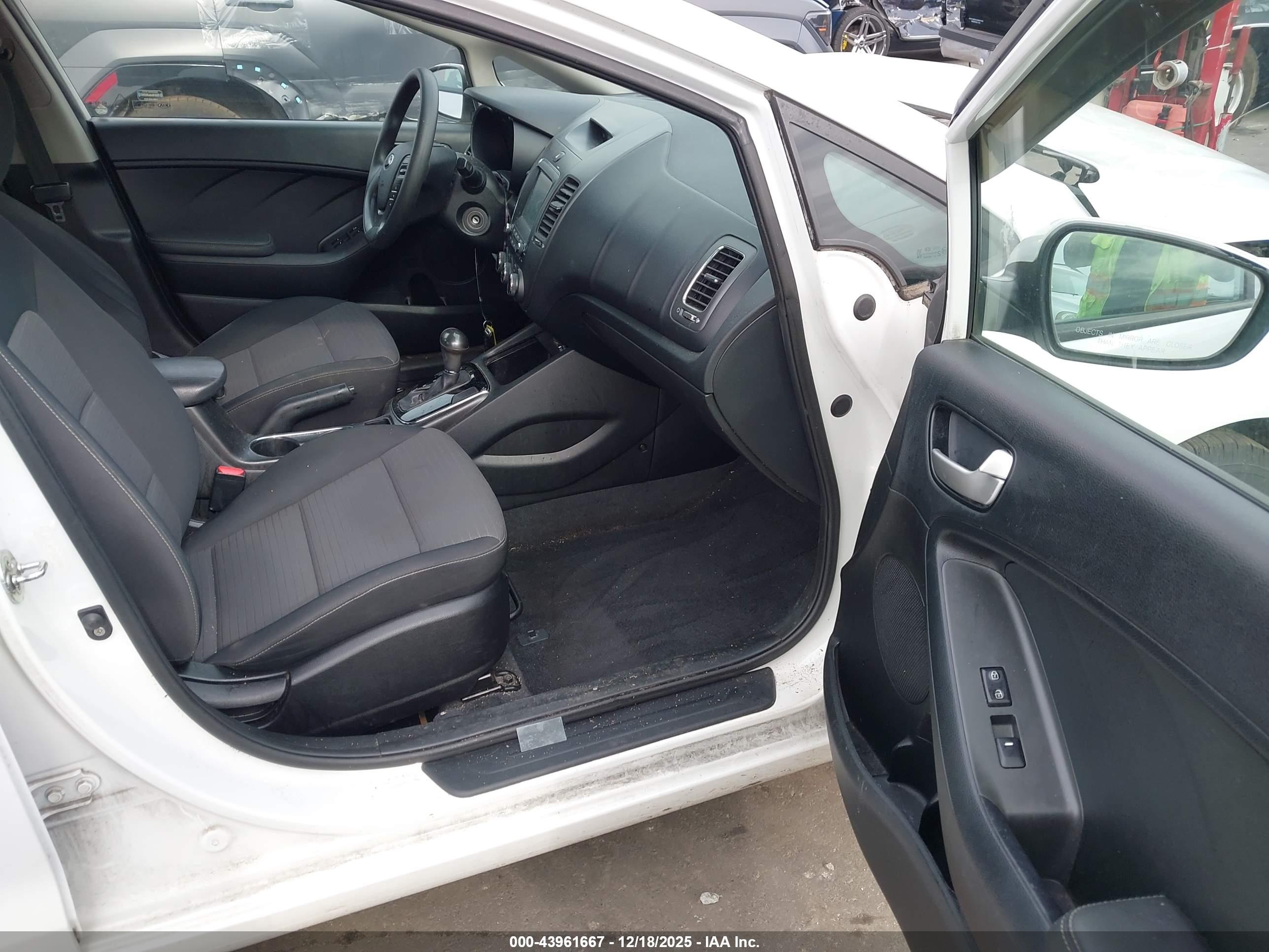KIA FORTE image 5