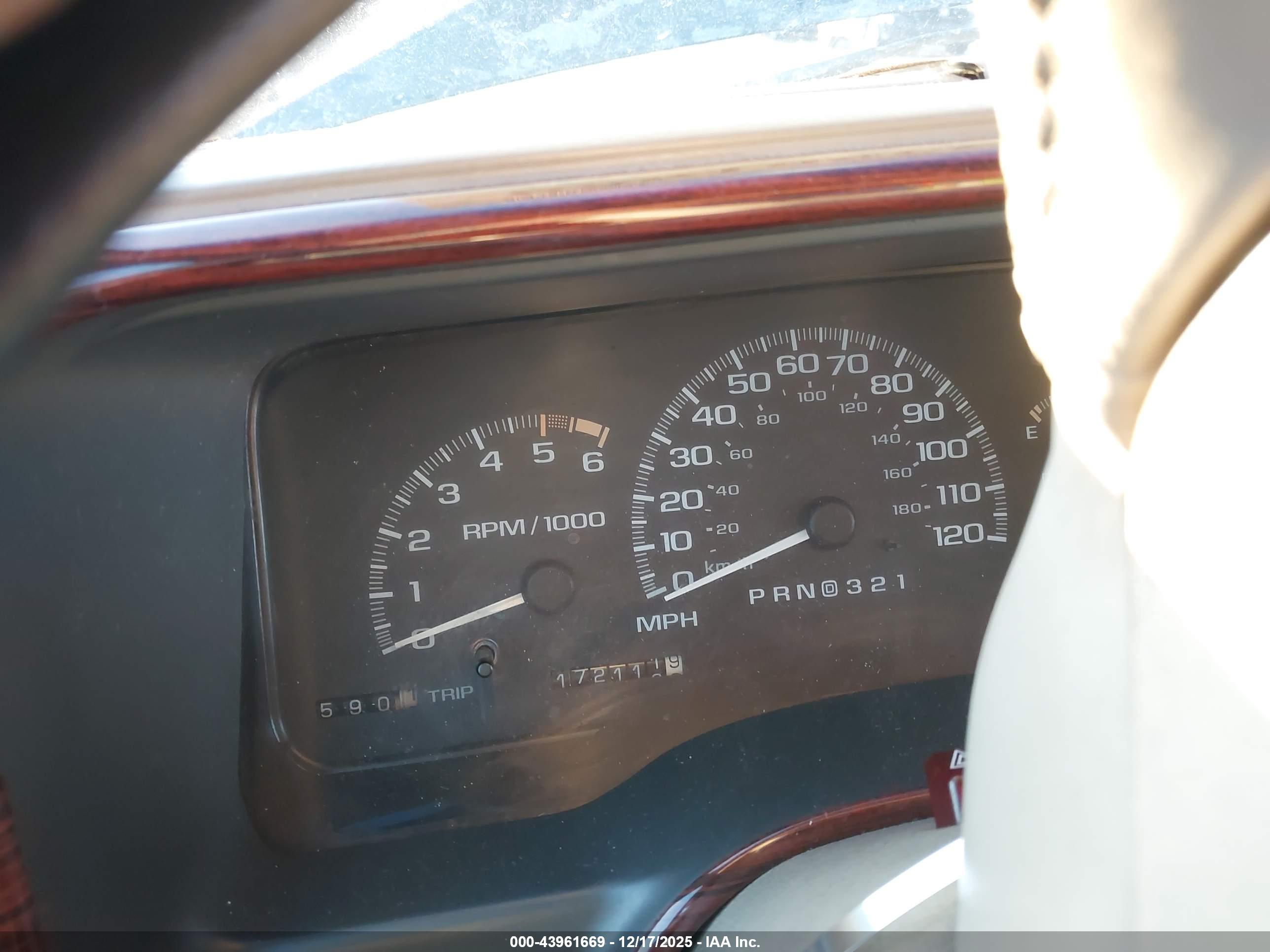 CADILLAC ESCALADE image 7