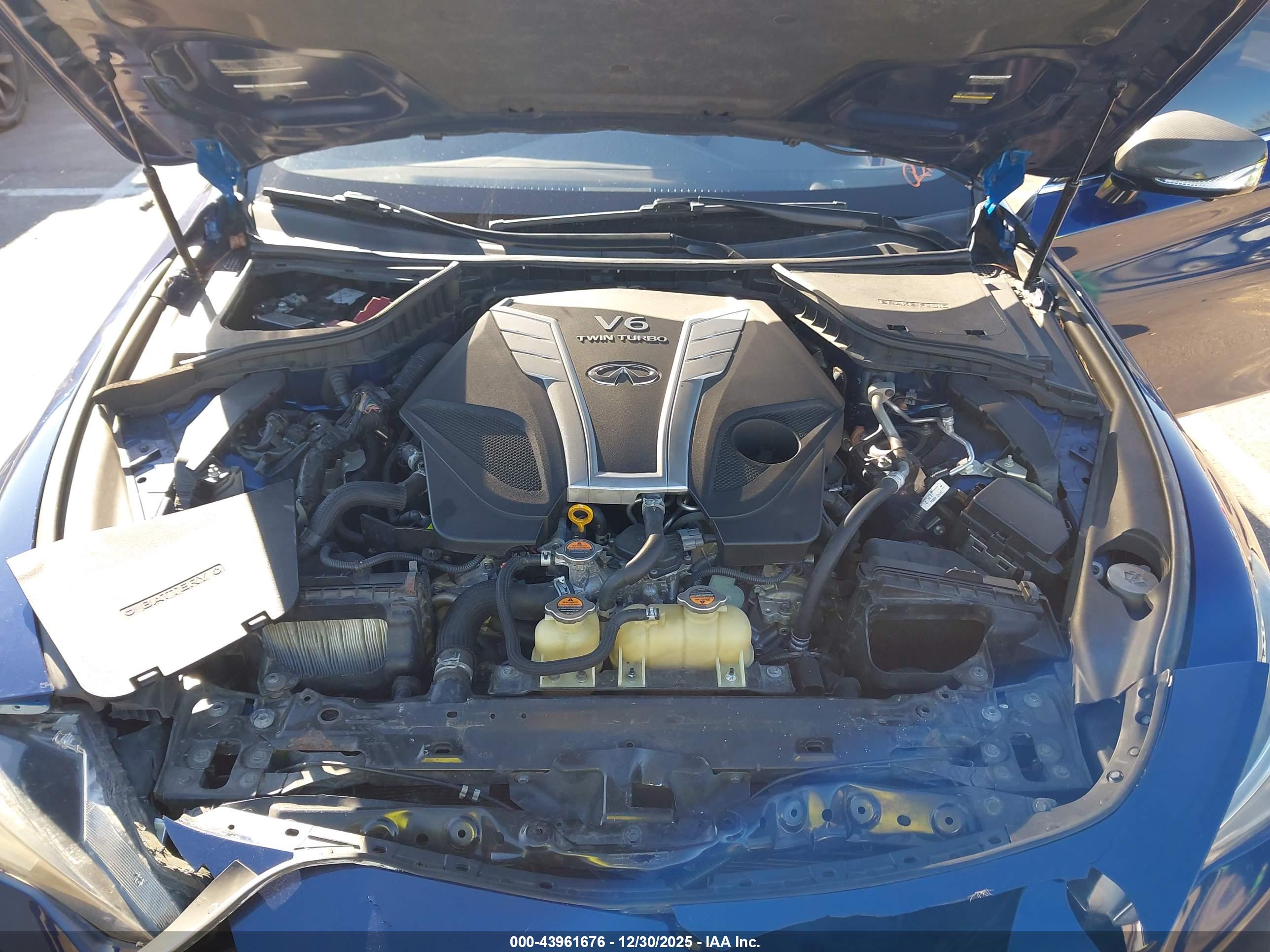 INFINITI Q60 image 10