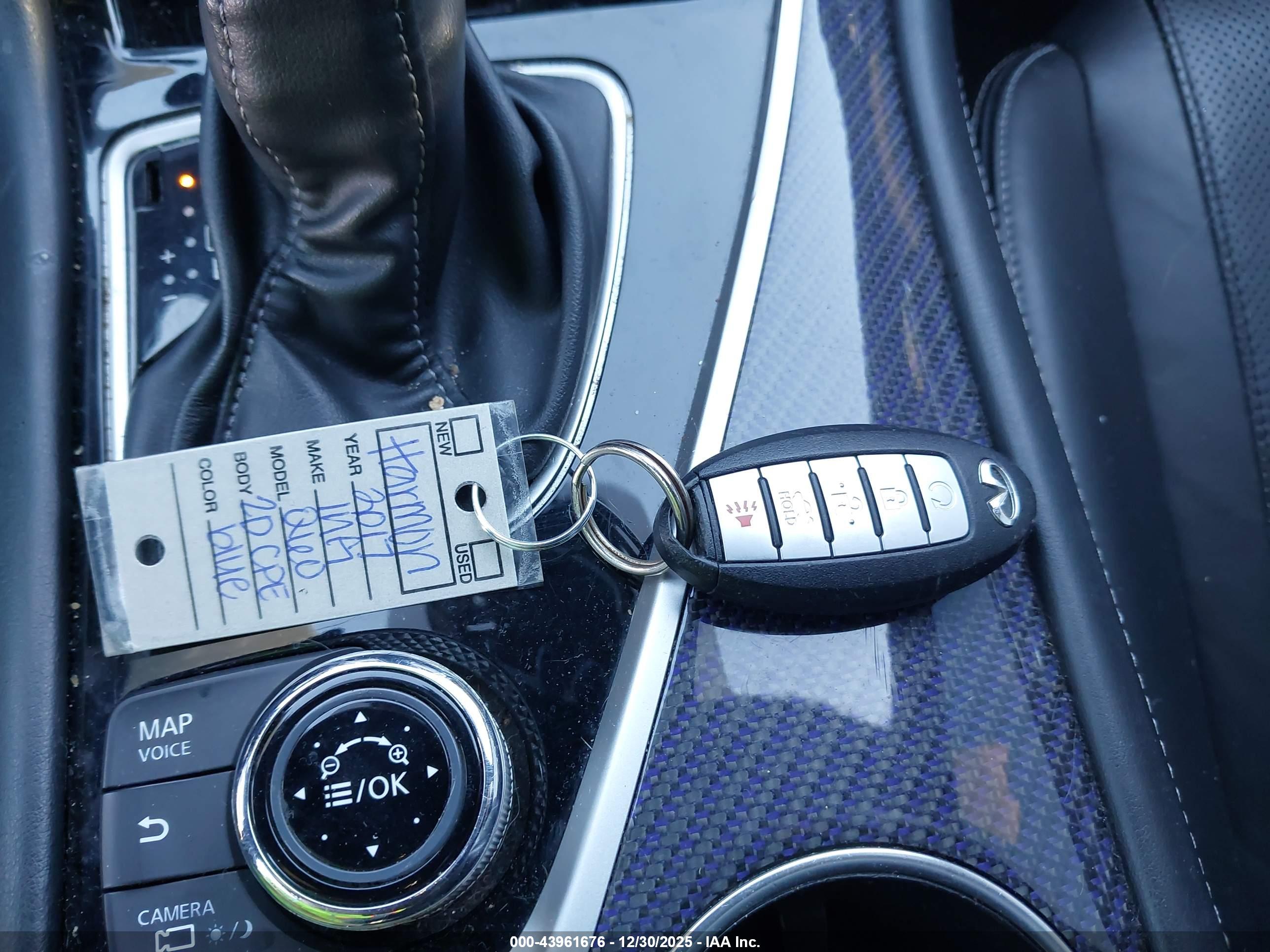 INFINITI Q60 image 11
