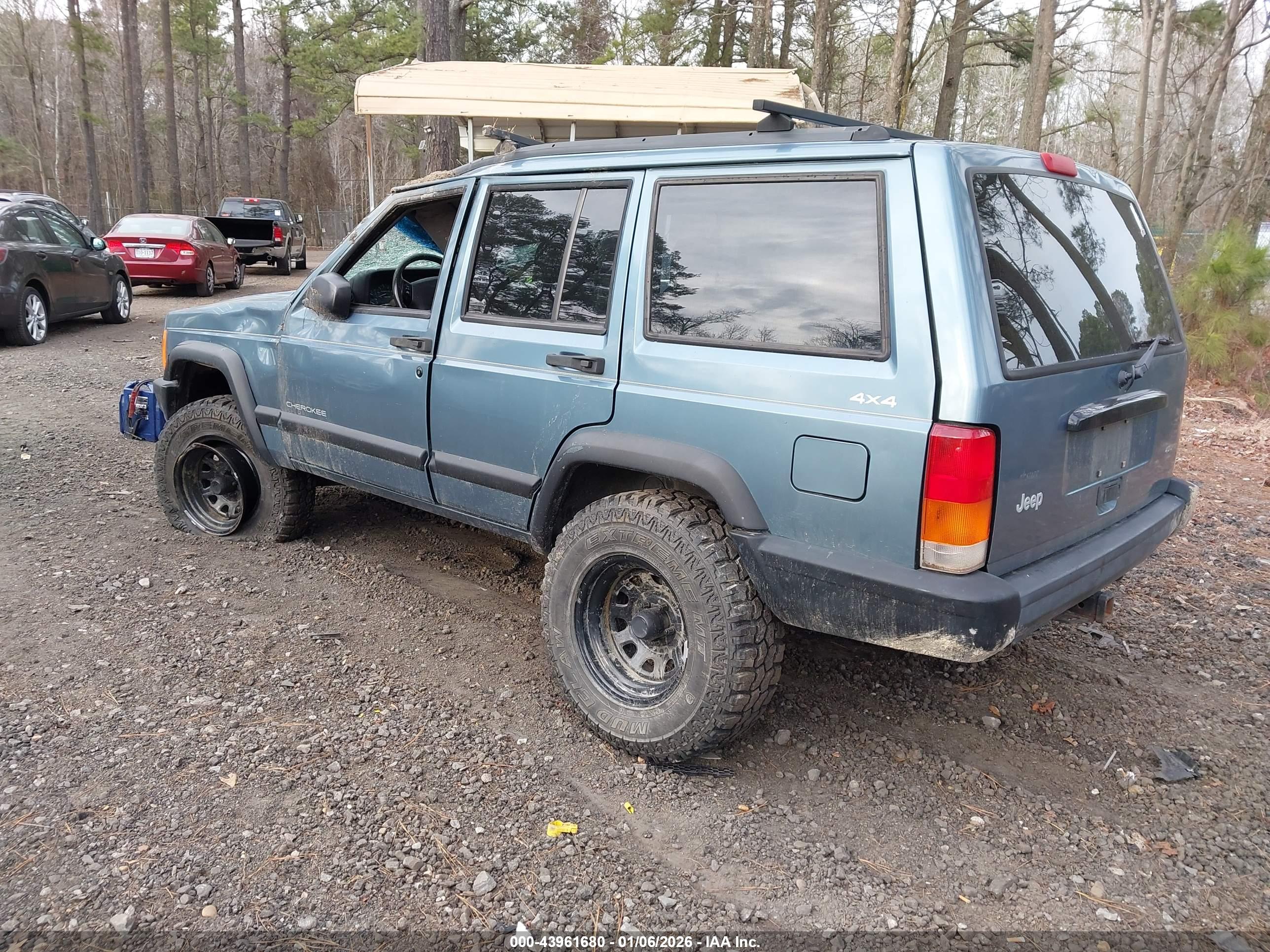 JEEP CHEROKEE image 3