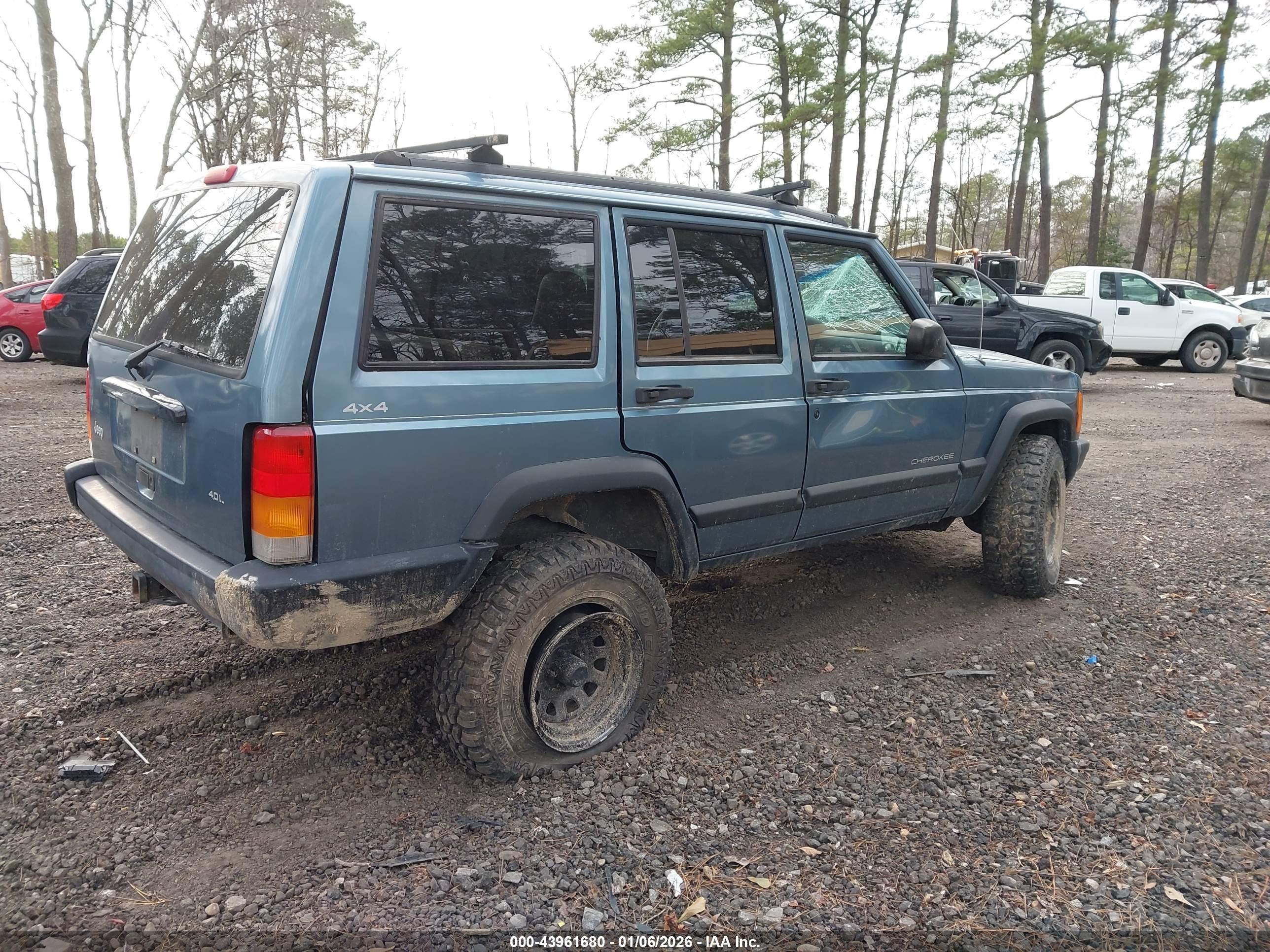 JEEP CHEROKEE image 4