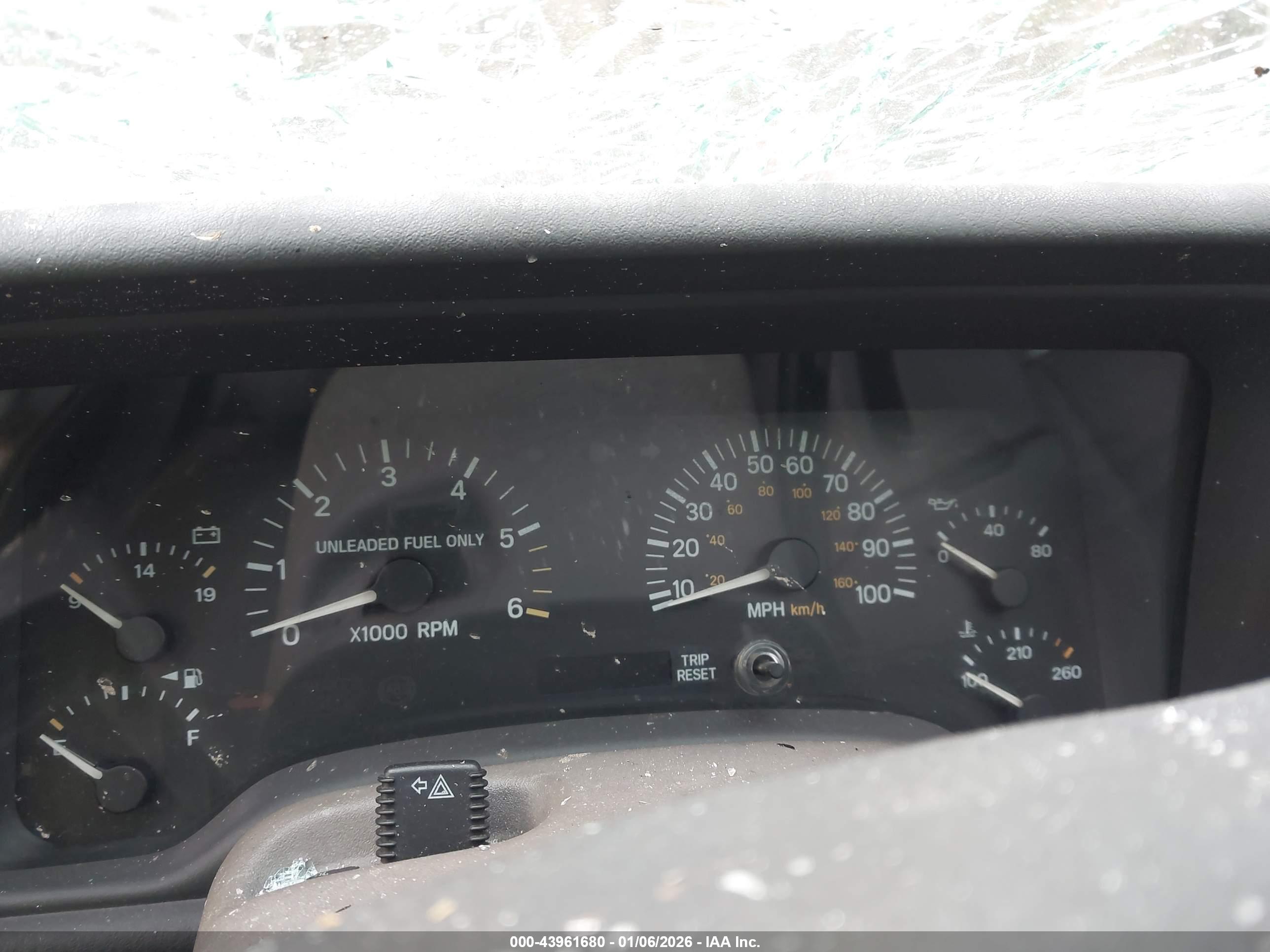 JEEP CHEROKEE image 7
