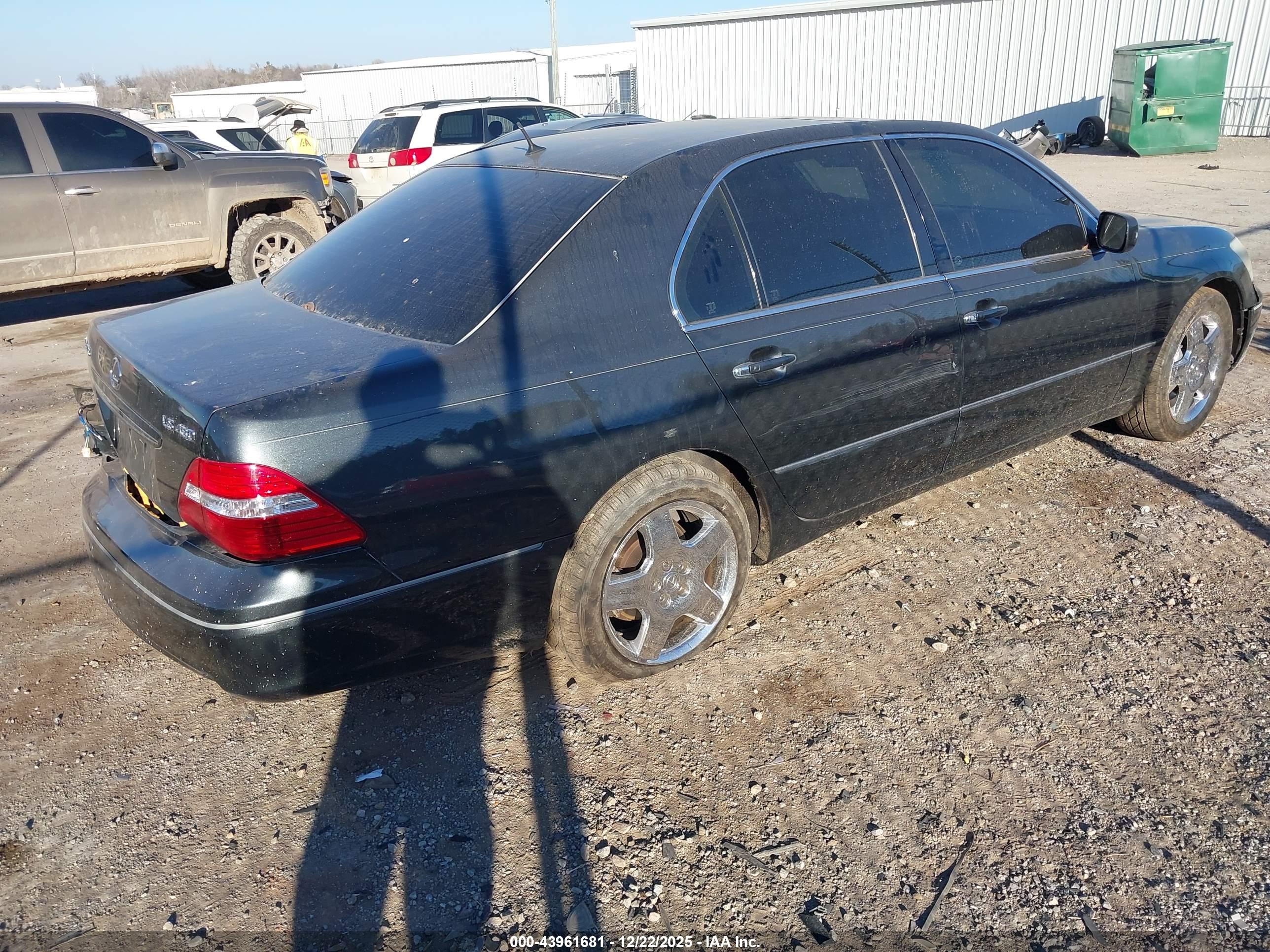LEXUS LS image 4