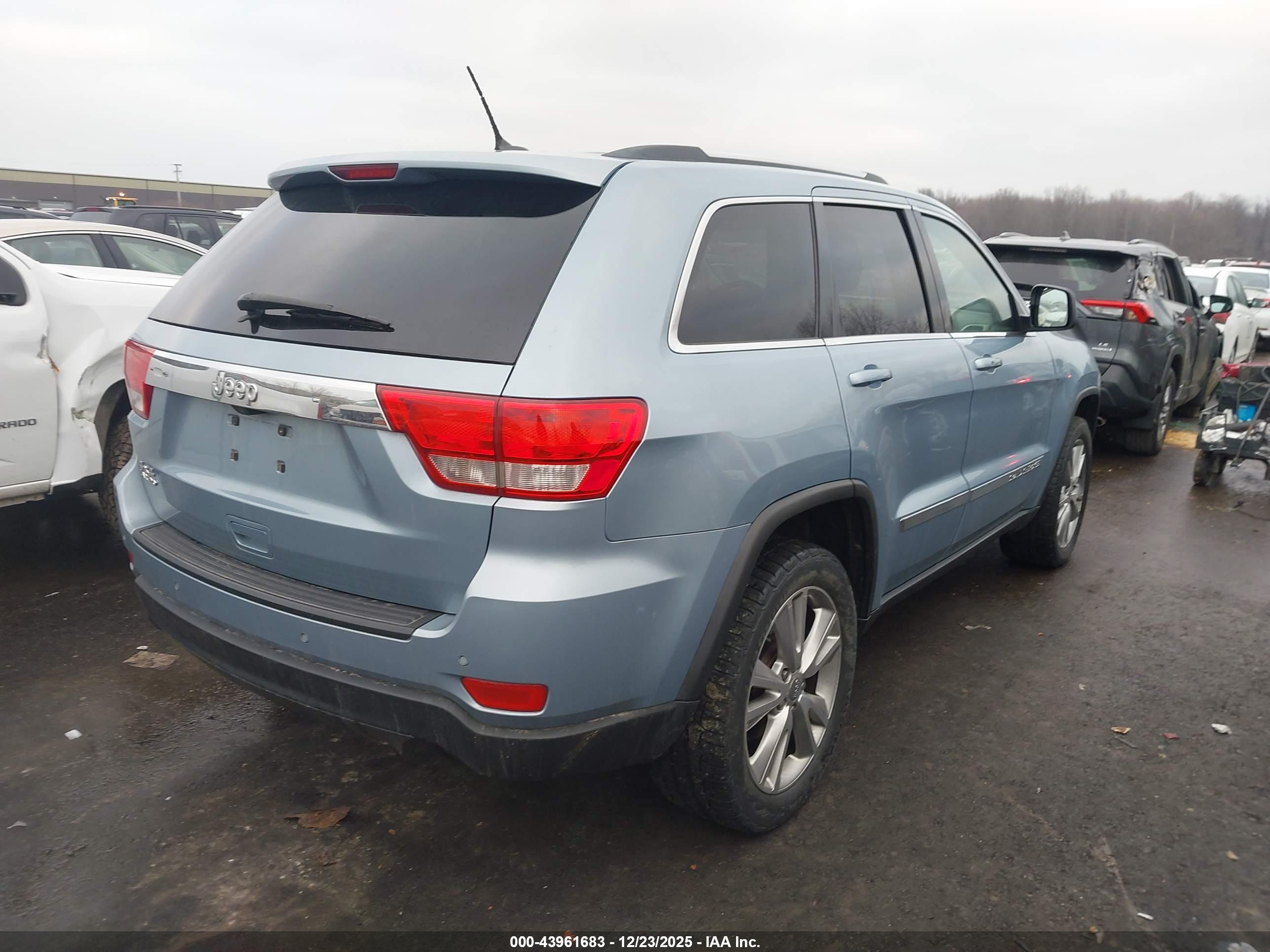 JEEP GRAND image 4