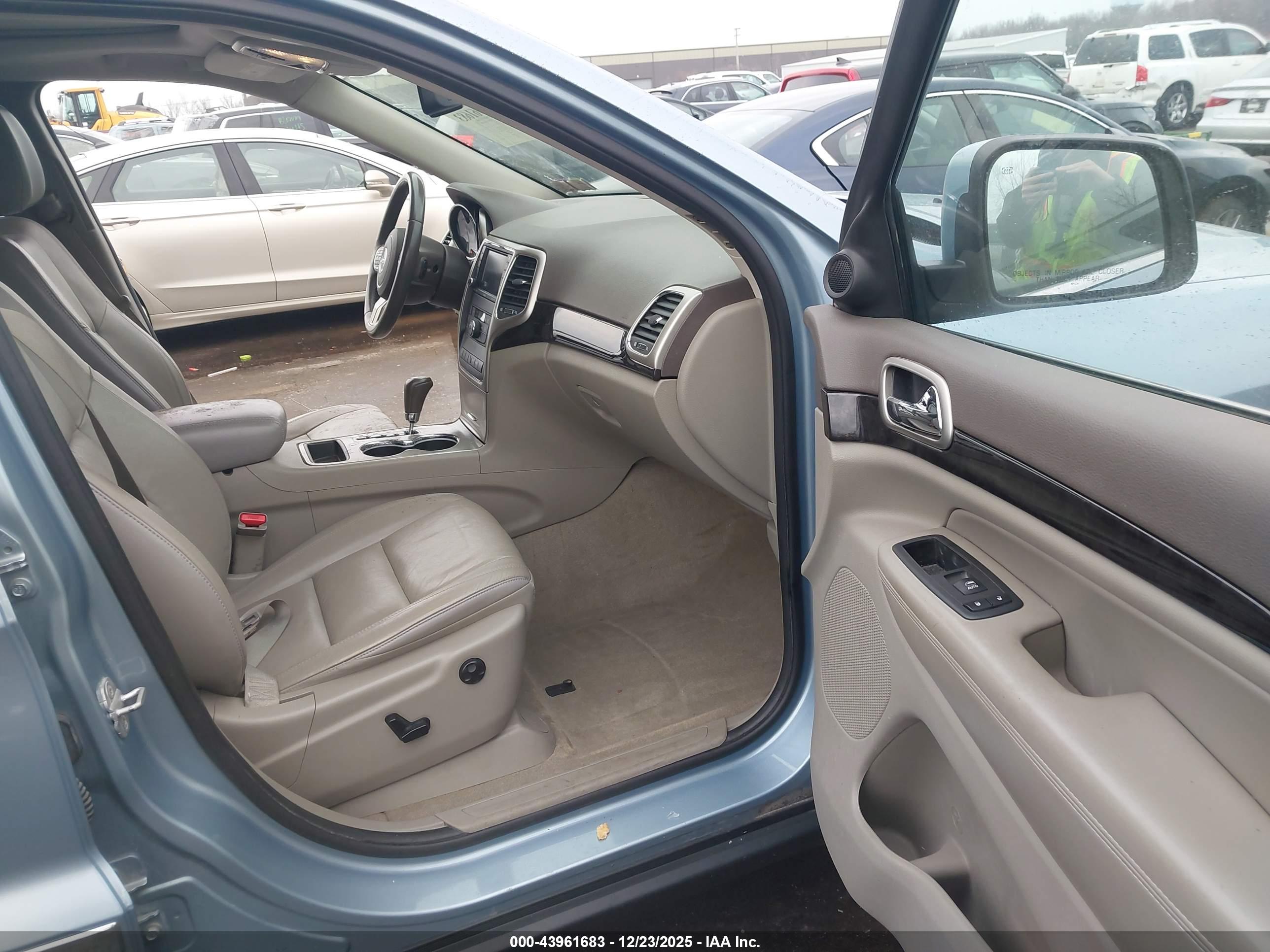 JEEP GRAND image 5