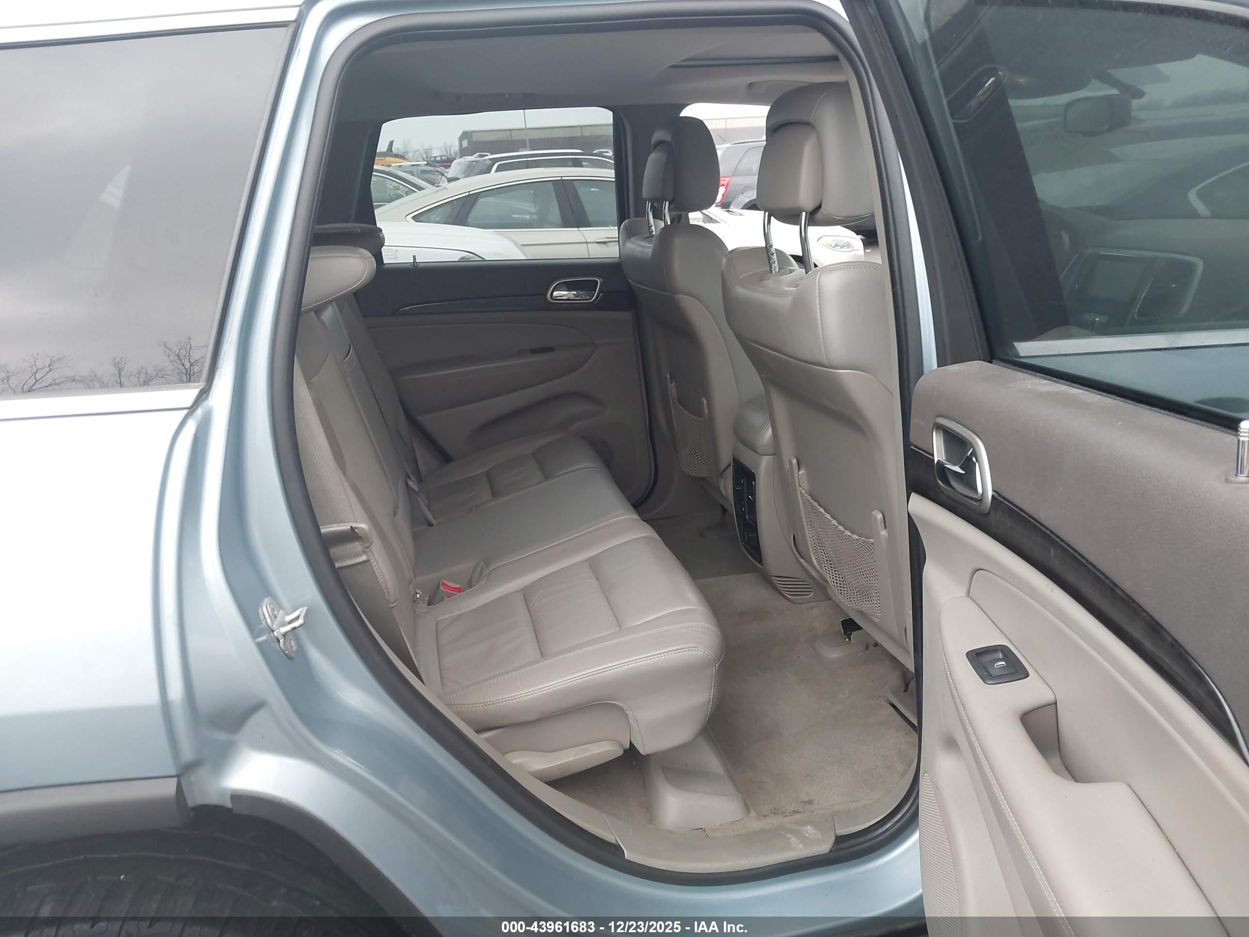 JEEP GRAND image 8