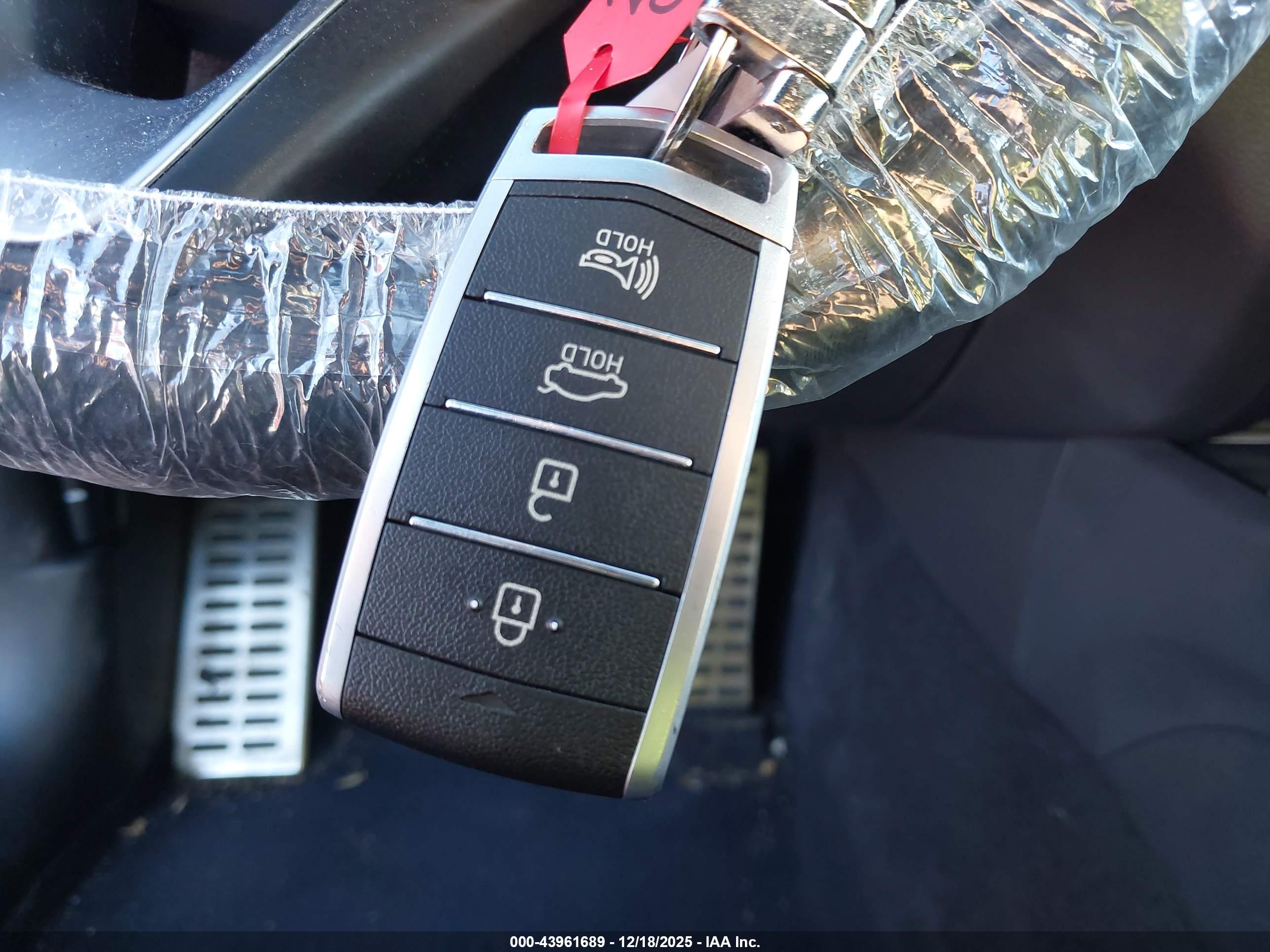 GENESIS G80 image 11