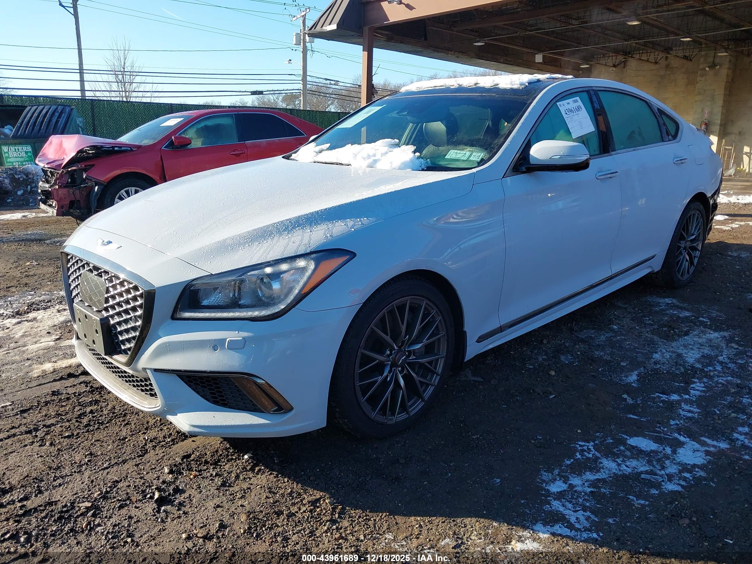 GENESIS G80 image 2