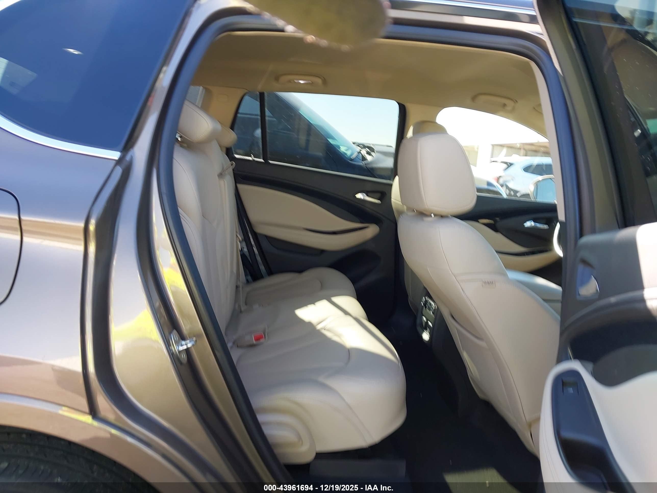 BUICK ENVISION image 8