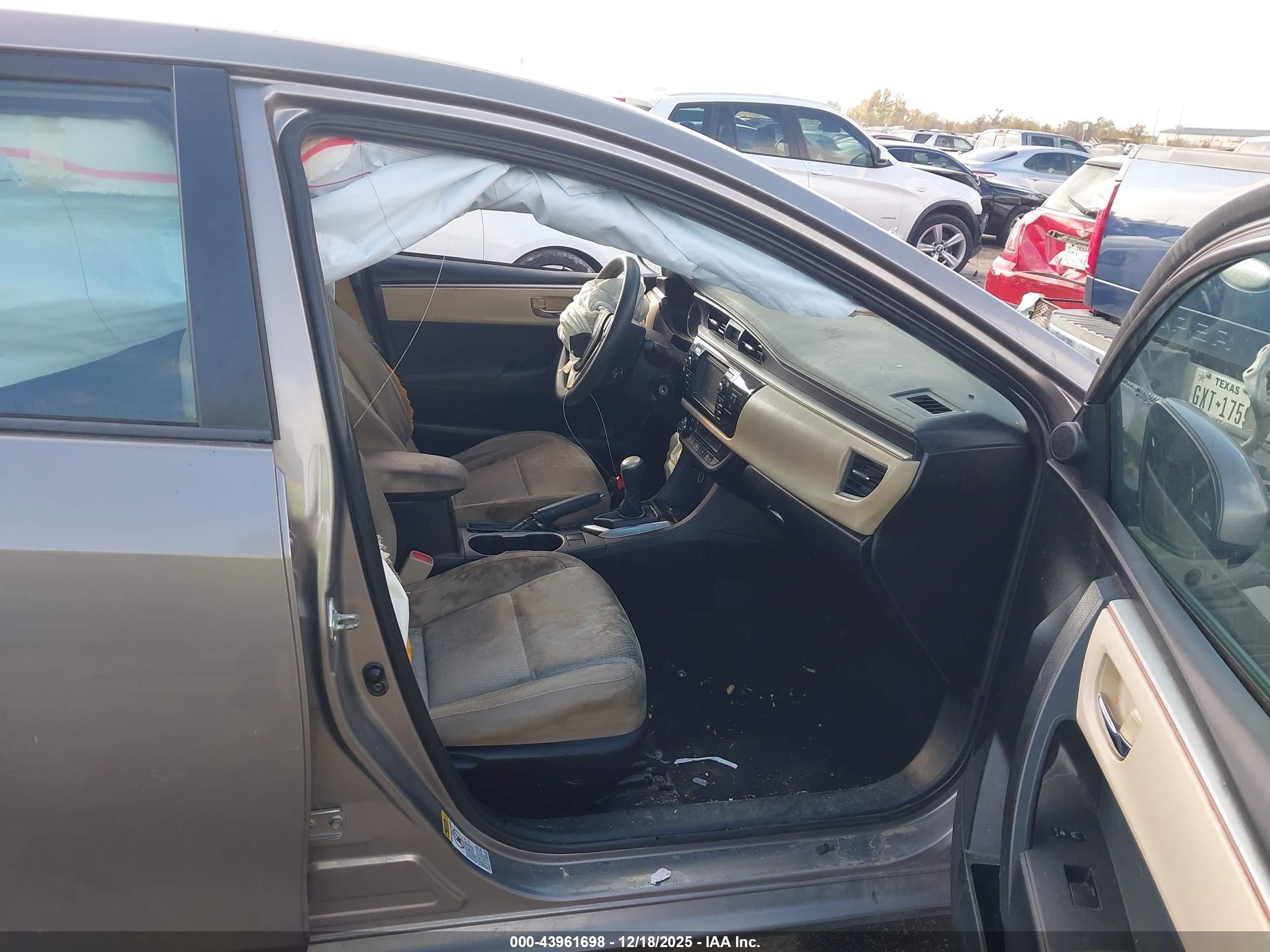 TOYOTA COROLLA image 5