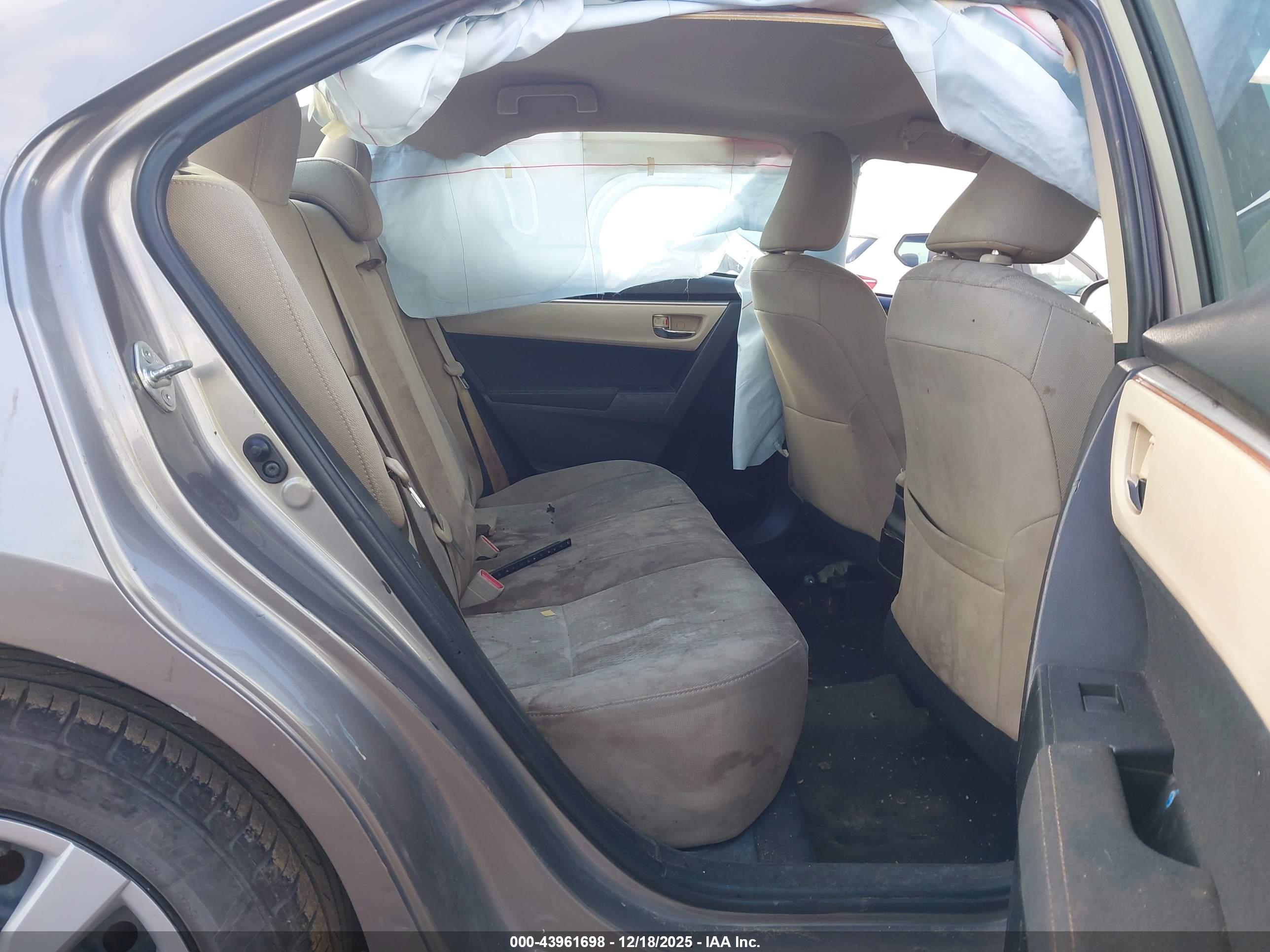 TOYOTA COROLLA image 8